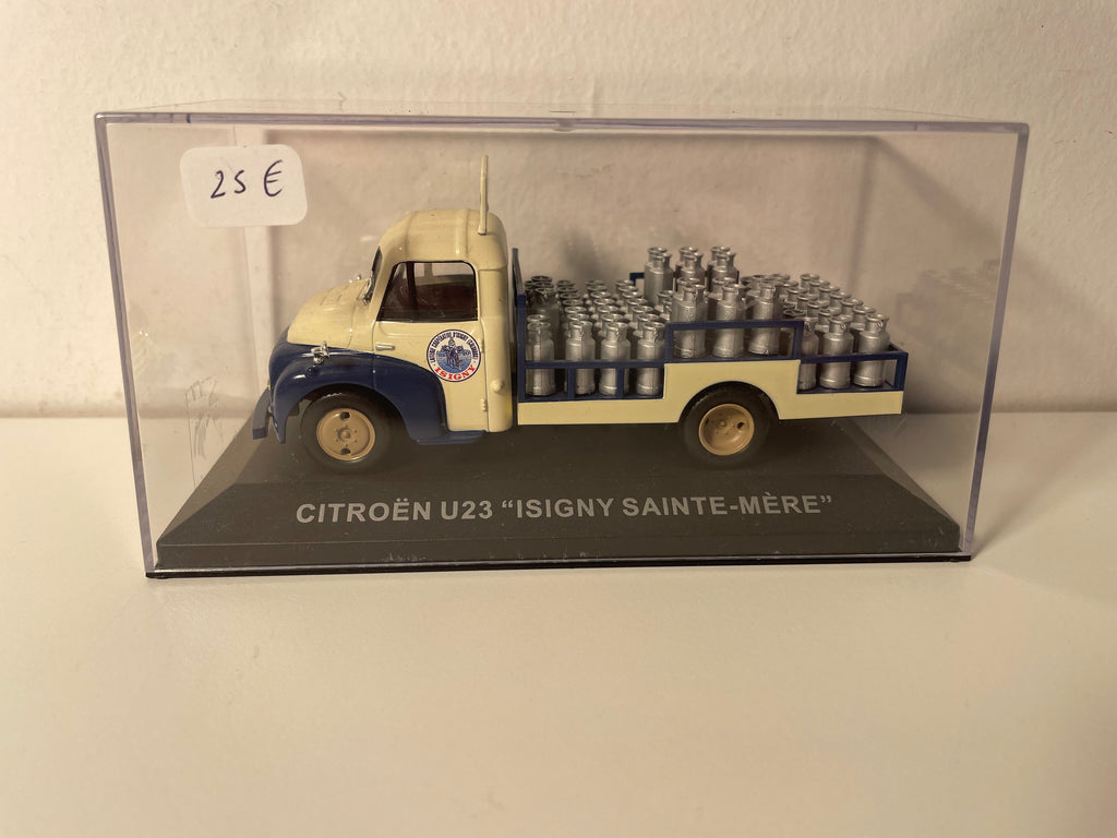 Citroën U23 blu e beige con pubblicità ISIGNY SAINTE-MERE (camion del latte)