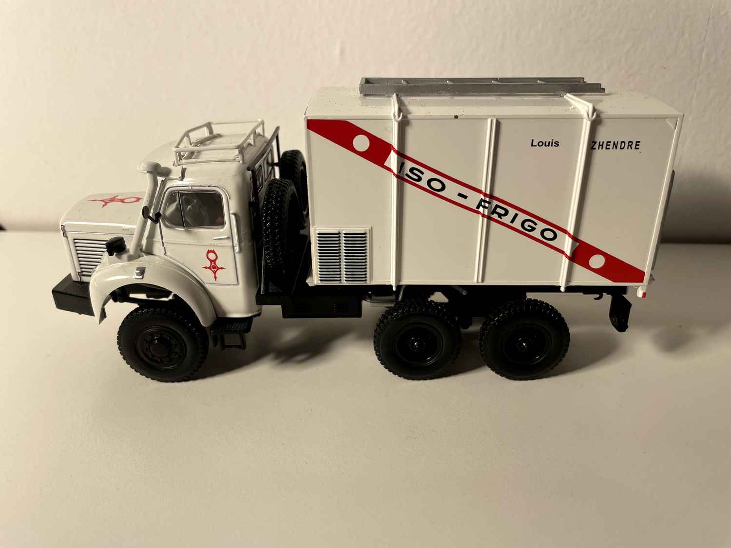 Chłodnia Berliet La Gazelle GBC 8 M biała ISO-FRIGO (z blistrami i pudełkiem)