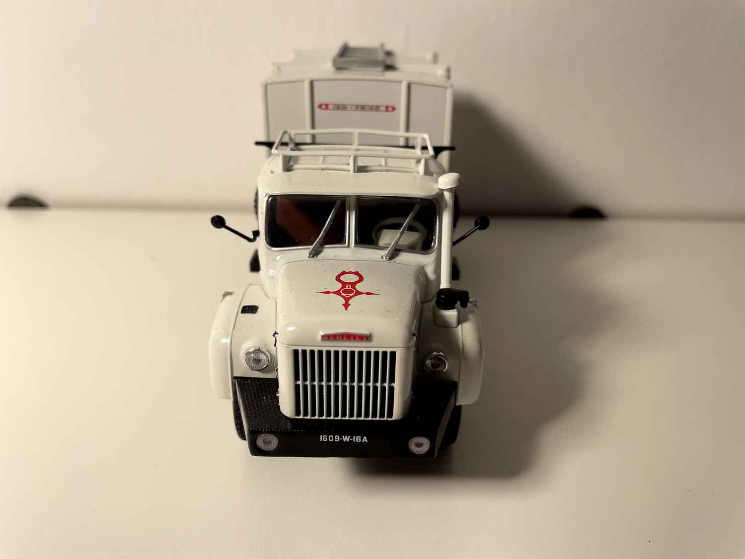 Chłodnia Berliet La Gazelle GBC 8 M biała ISO-FRIGO (z blistrami i pudełkiem)