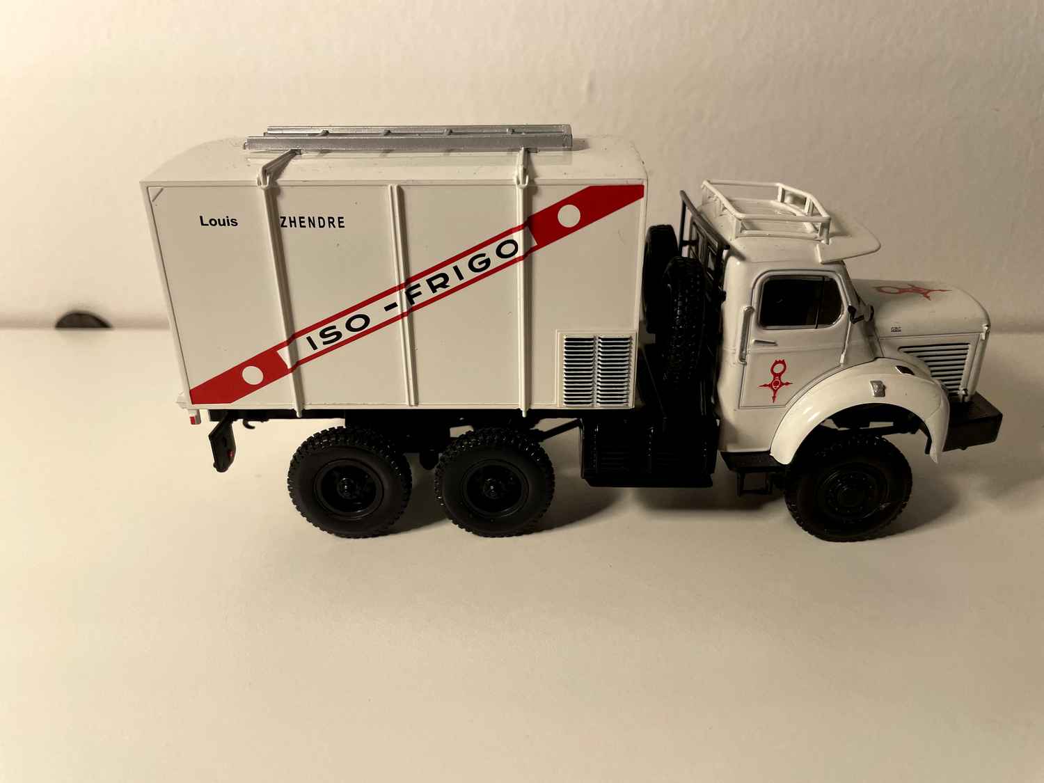 Chłodnia Berliet La Gazelle GBC 8 M biała ISO-FRIGO (z blistrami i pudełkiem)