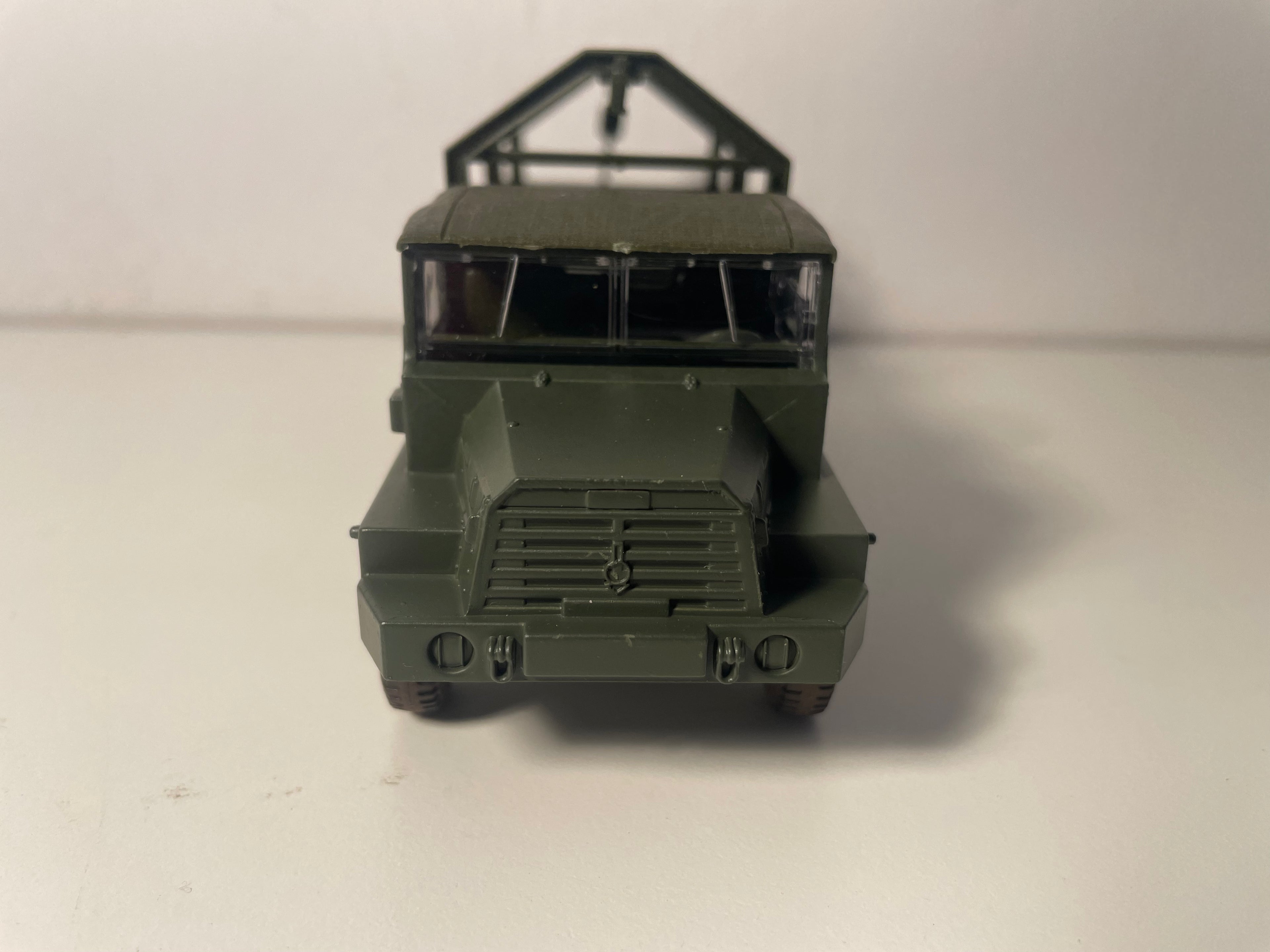 Véhicule militaire Camion Berliet GBC dépanneuse - SOLIDO référence 6139 (fabrication française)