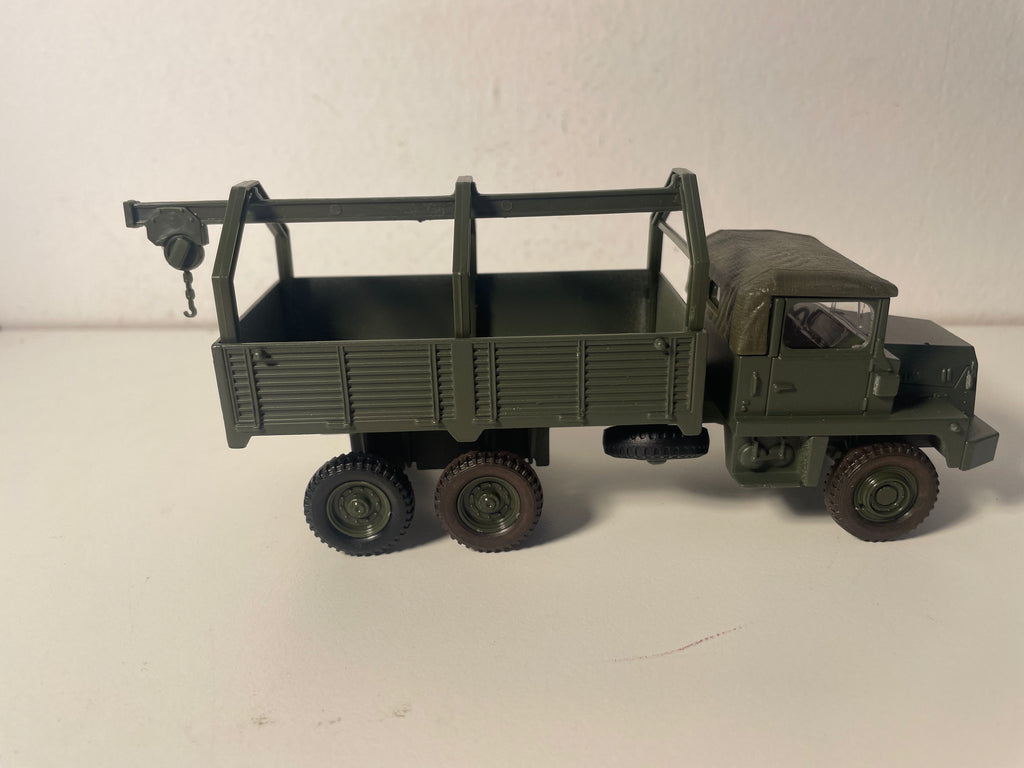 Véhicule militaire Camion Berliet GBC dépanneuse - SOLIDO référence 6139 (fabrication française)
