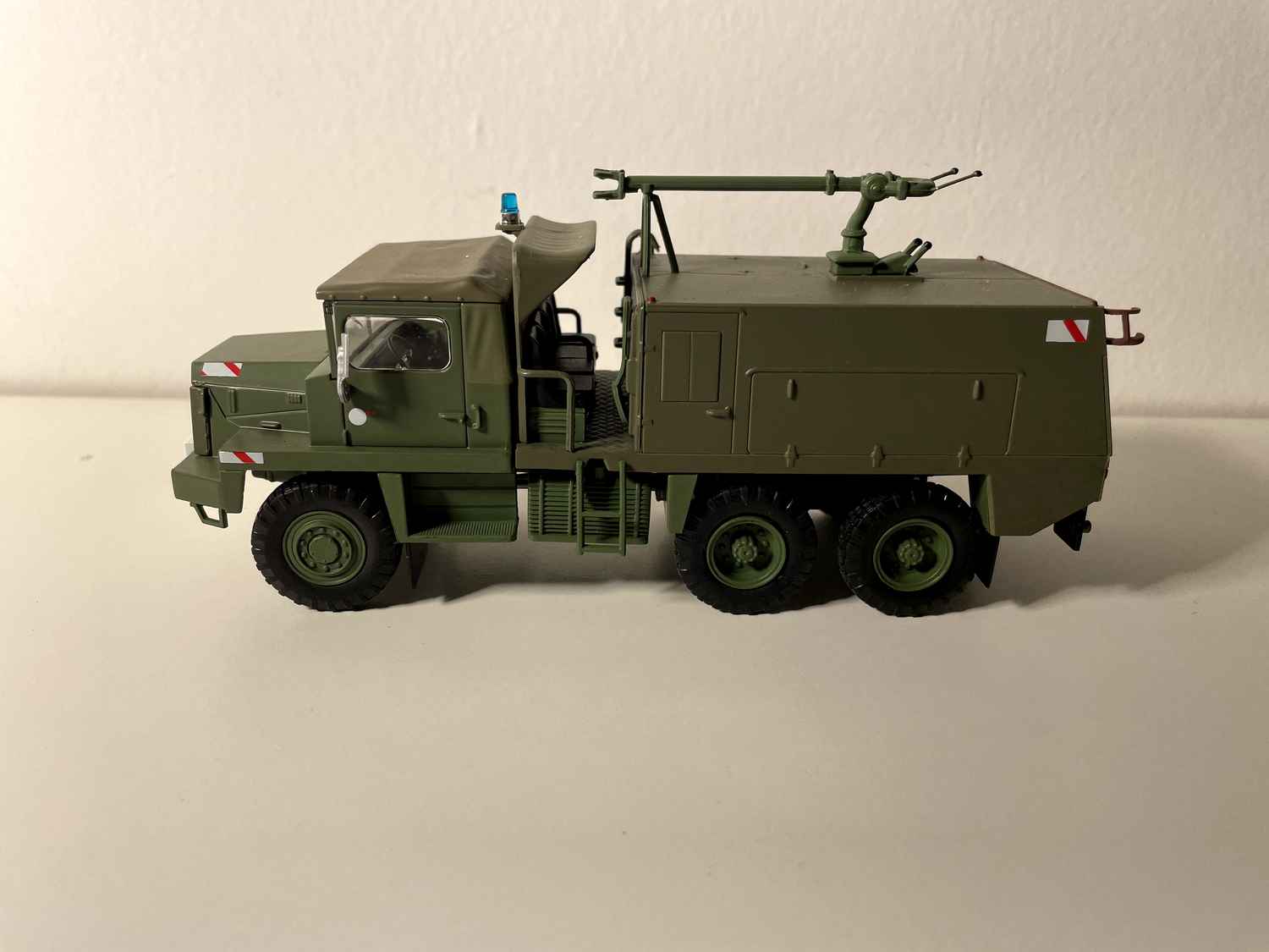Militarny camion Berliet GBC 8 KT wóz pompowo-mieszany