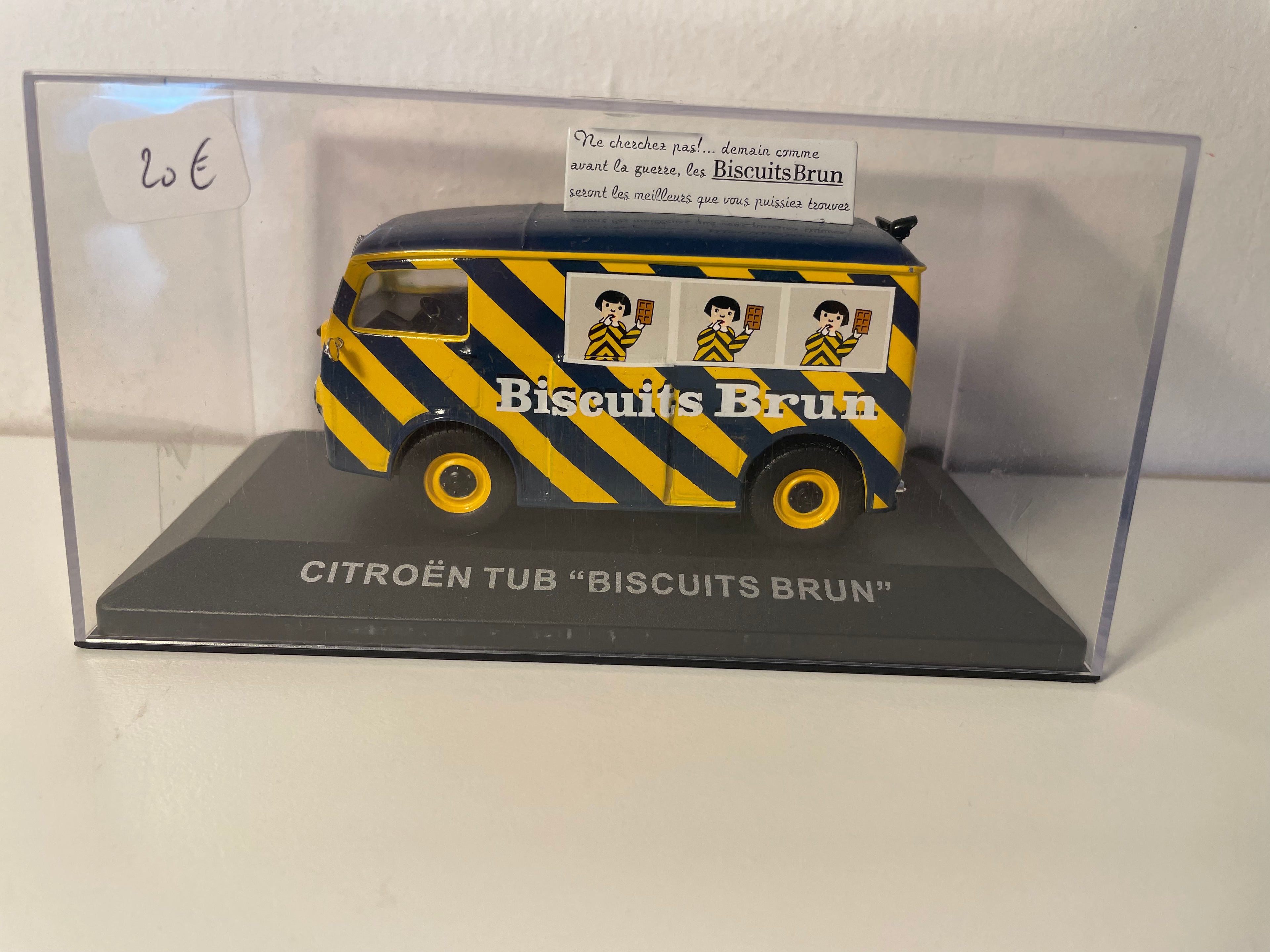 Citroën TUB gestreept blauw en geel - Advertentie voor BRUN koekjes