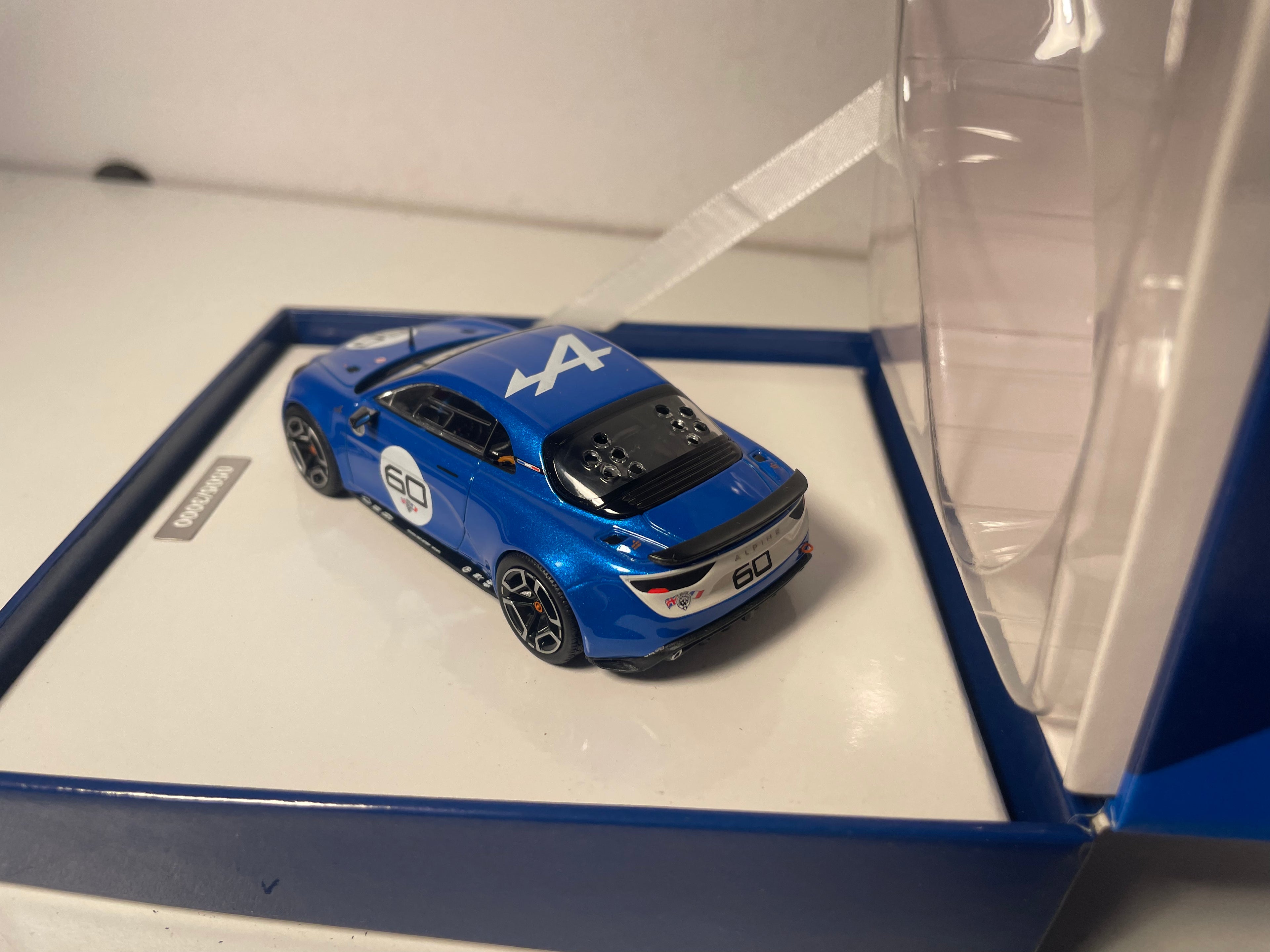 Renault Alpine Célébration bleue de 2015 (Concept Car) pour les 60 ans de la marque - NOREV