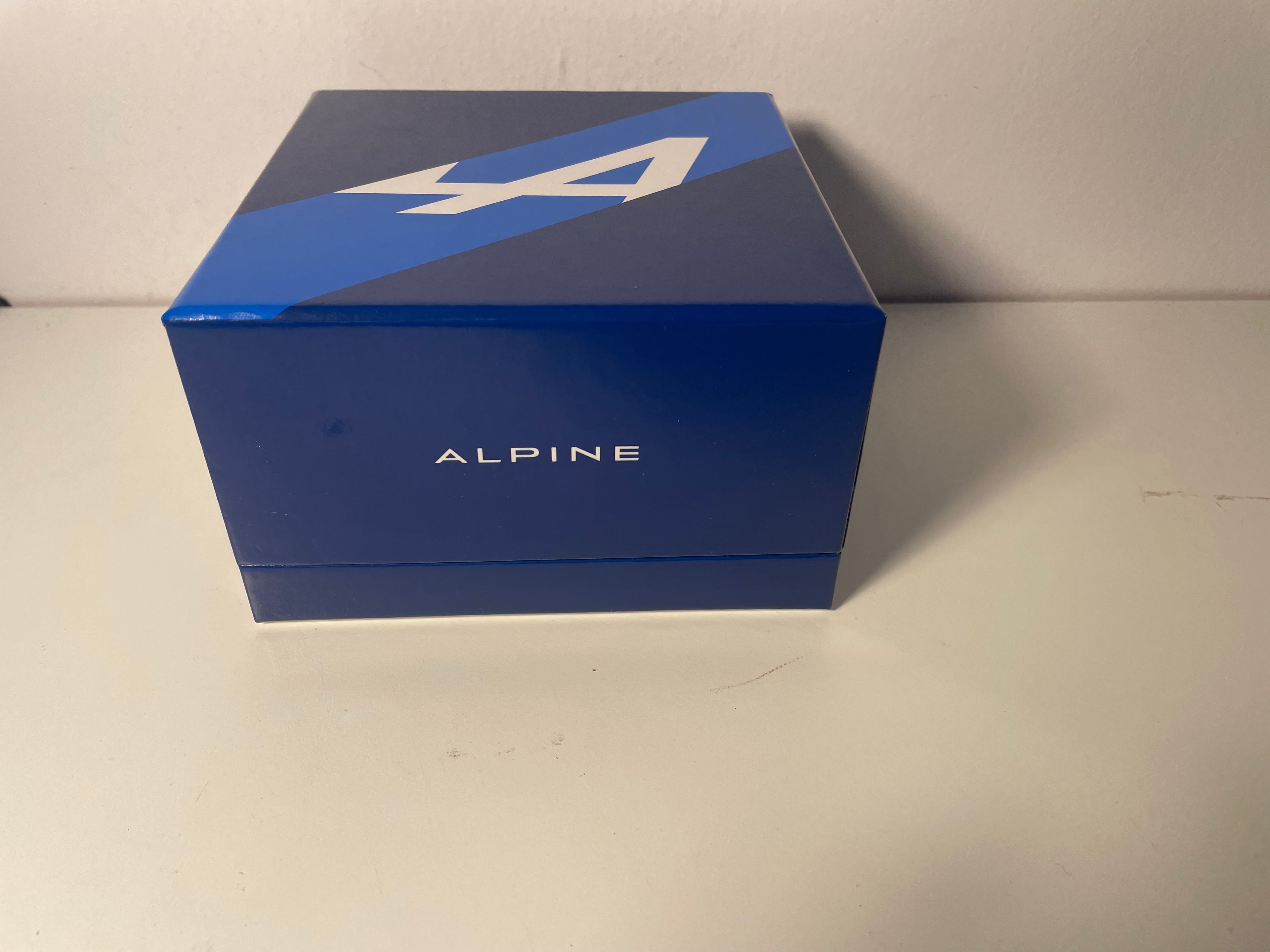 Renault Alpine Célébration bleue de 2015 (Concept Car) pour les 60 ans de la marque - NOREV