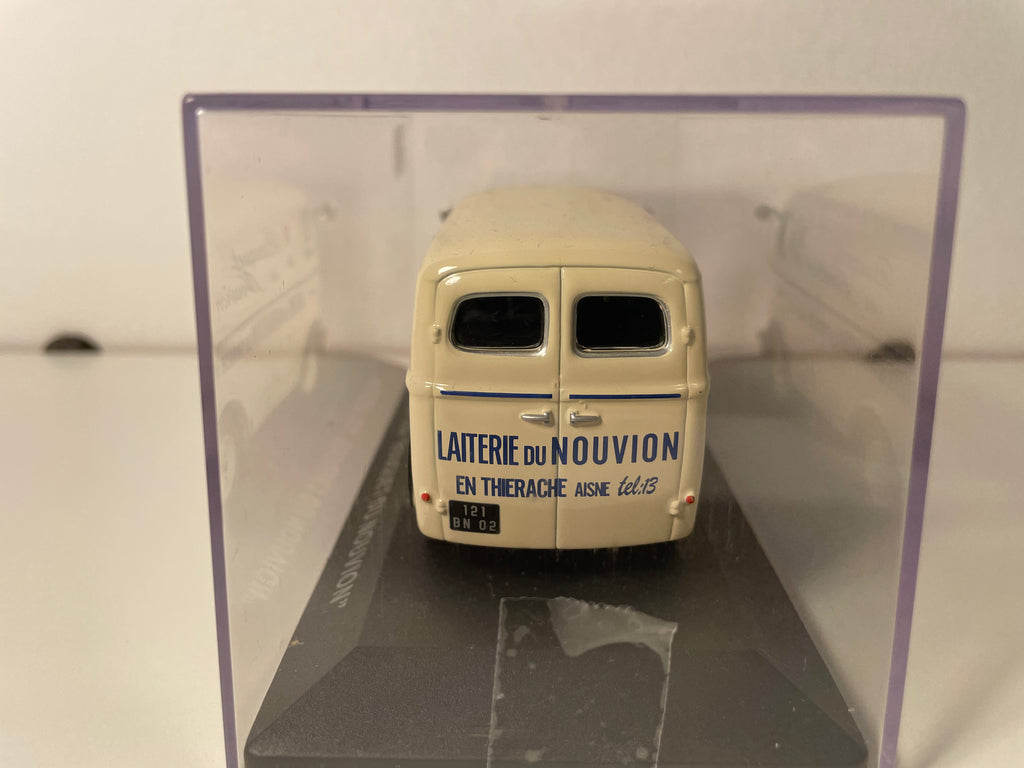 Peugeot D3A beige - Publicité Bouquet du Nouvion - laiterie du Nouvion en Thérache (dans l'Aisne)