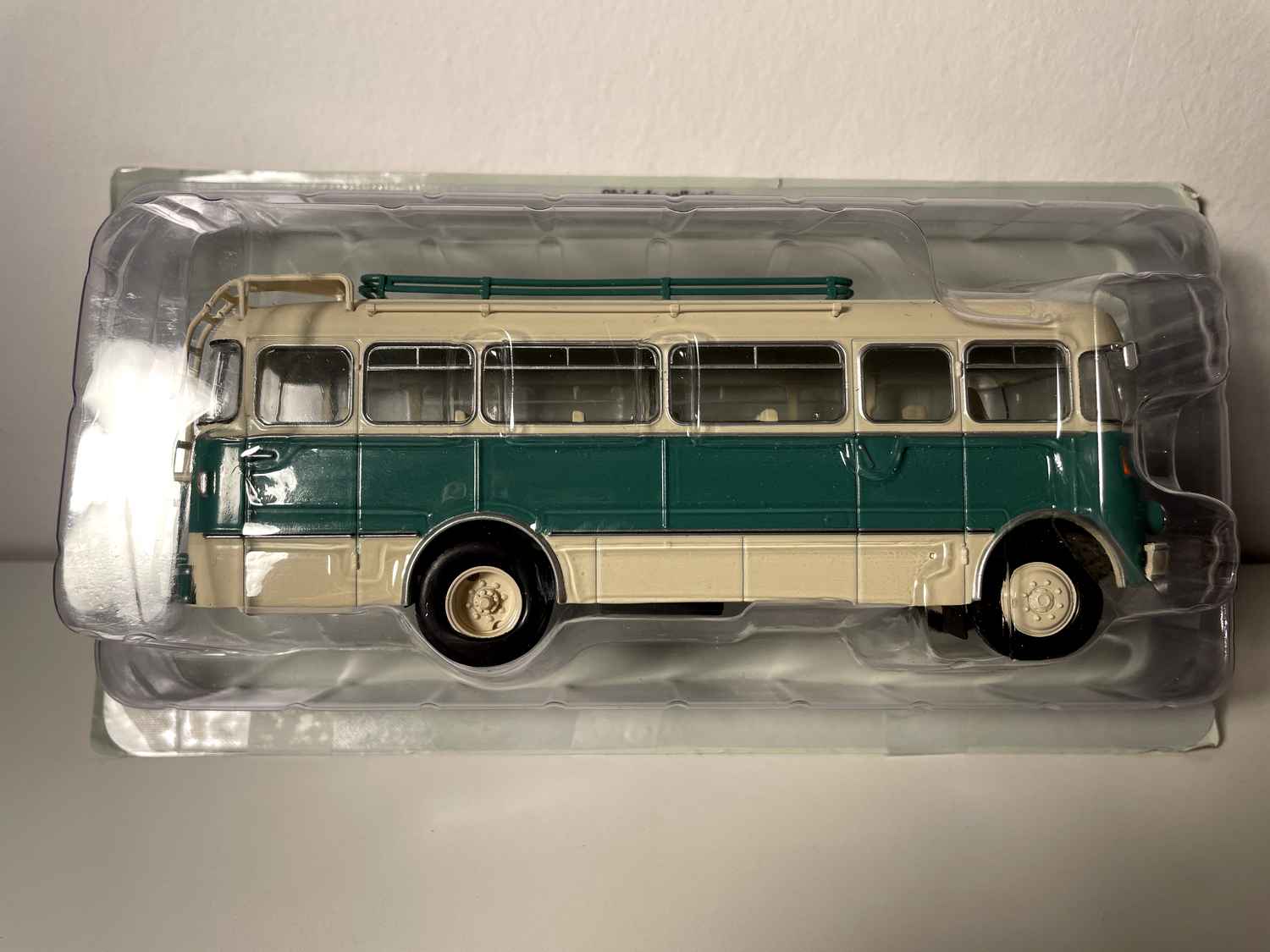 Autobus Berliet PLA 5 CS (feelt eng rétroviseur)