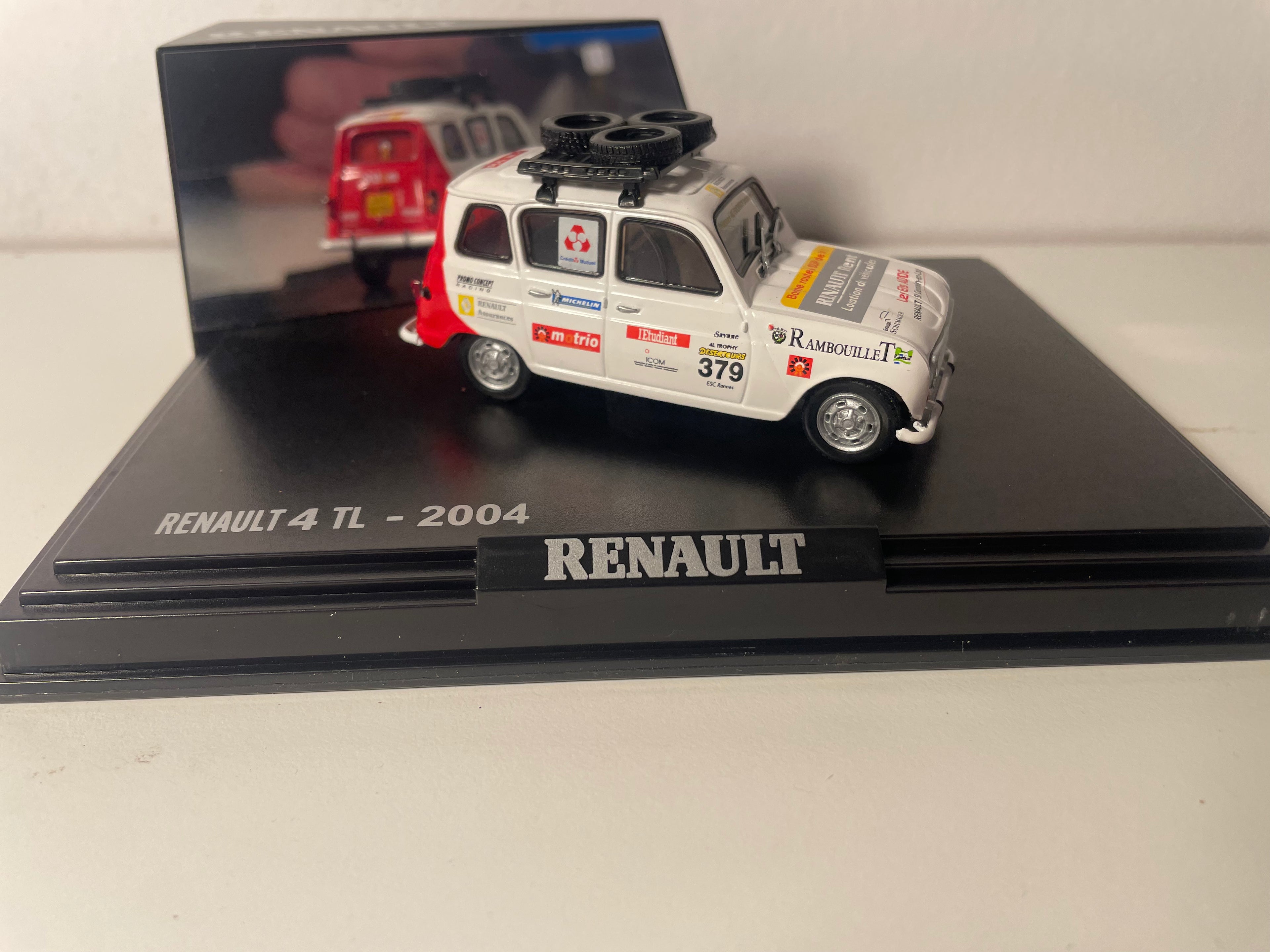 Renault 4 TL blanche numéro 379 (voiture de rallye) - NOREV (coffret boite rectangle)