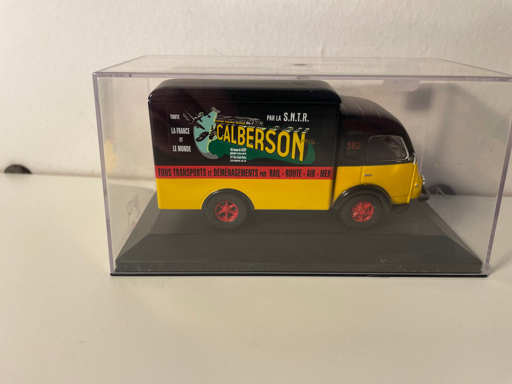 Renault Galion jaune et noir - Publicité CALBERSON (transports de déménagements)
