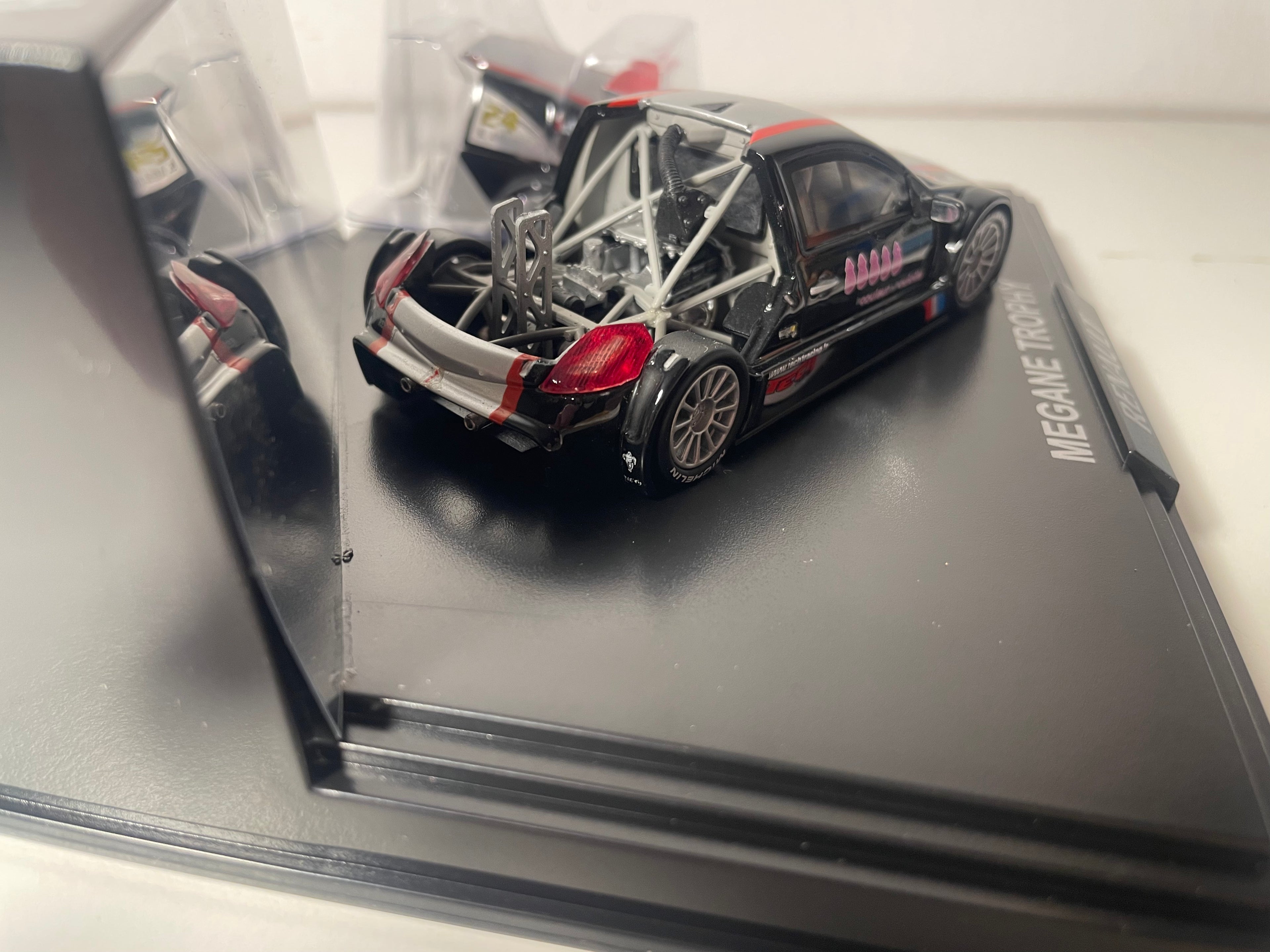 Mégane Trophy nera e grigia (scatola rettangolare) - Scatola N°2 - NOREV