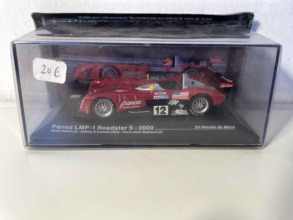 Panoz LMP-1 Roadster S vermelho número 12 (24 Horas de Le Mans 2000)