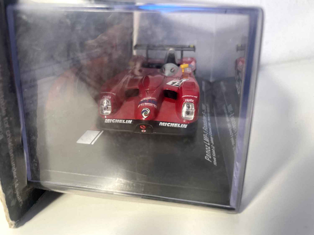 Panoz LMP-1 Roadster S vermelho número 12 (24 Horas de Le Mans 2000)