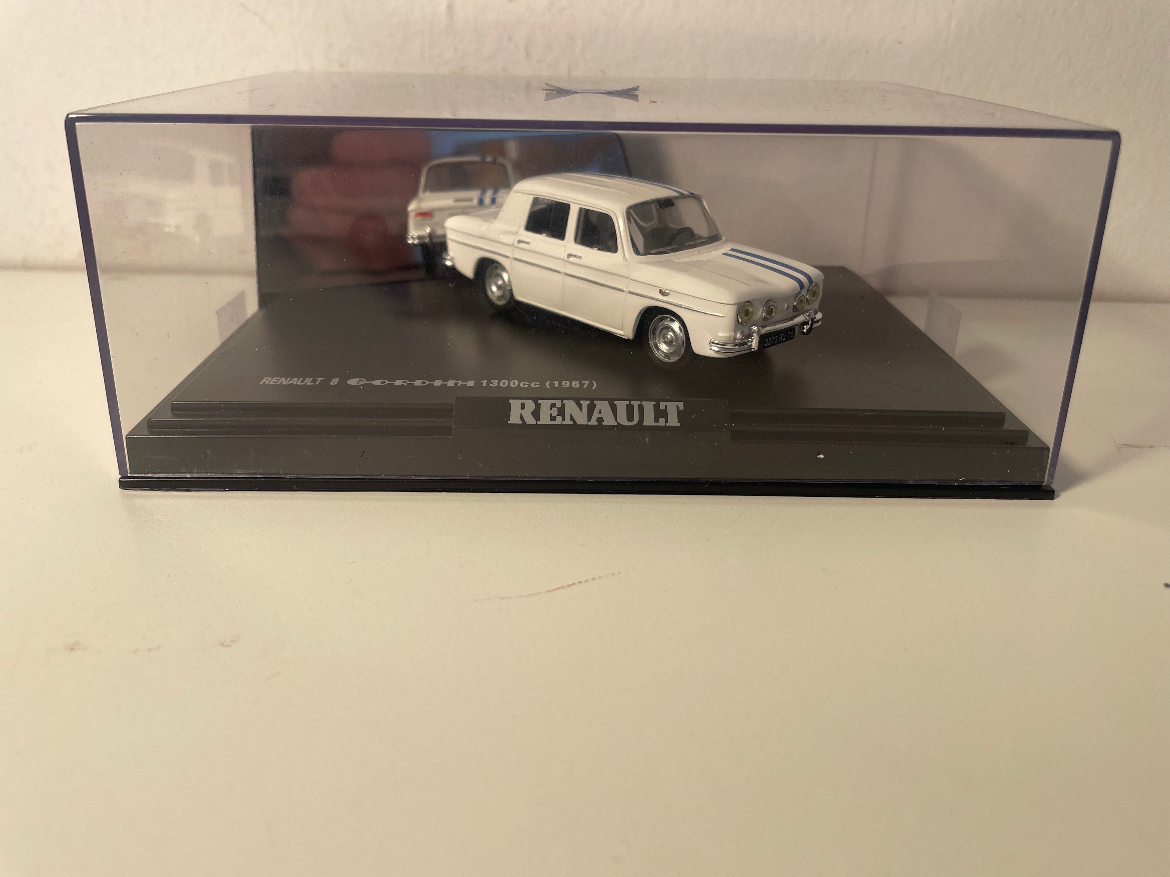 Renault 8 Gordini 1300 cc blanche et liserets bleus de 1967 - NOREV (coffret boite rectangle)