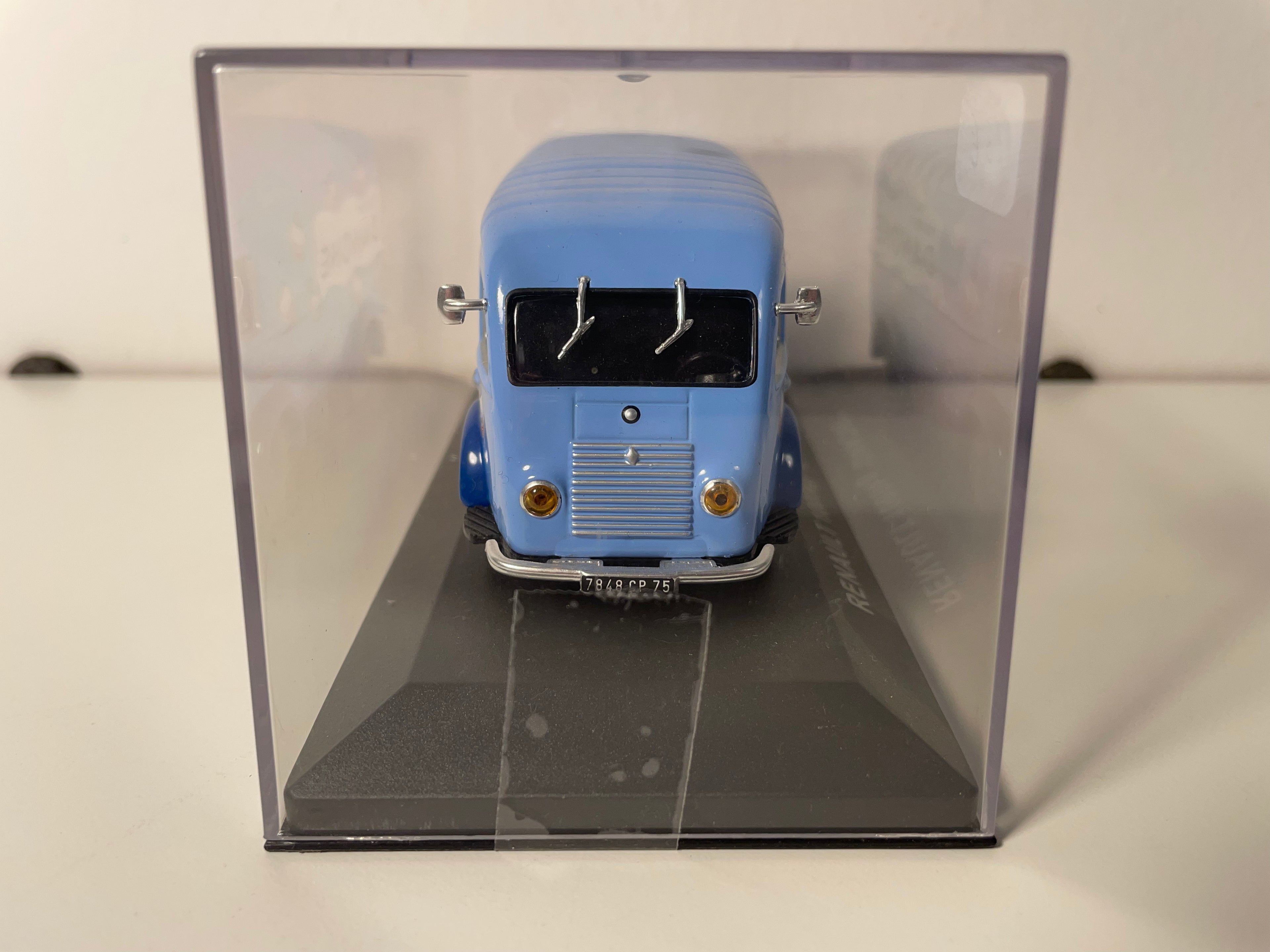 Renault 1000 kg blo mat DANONE Reklam