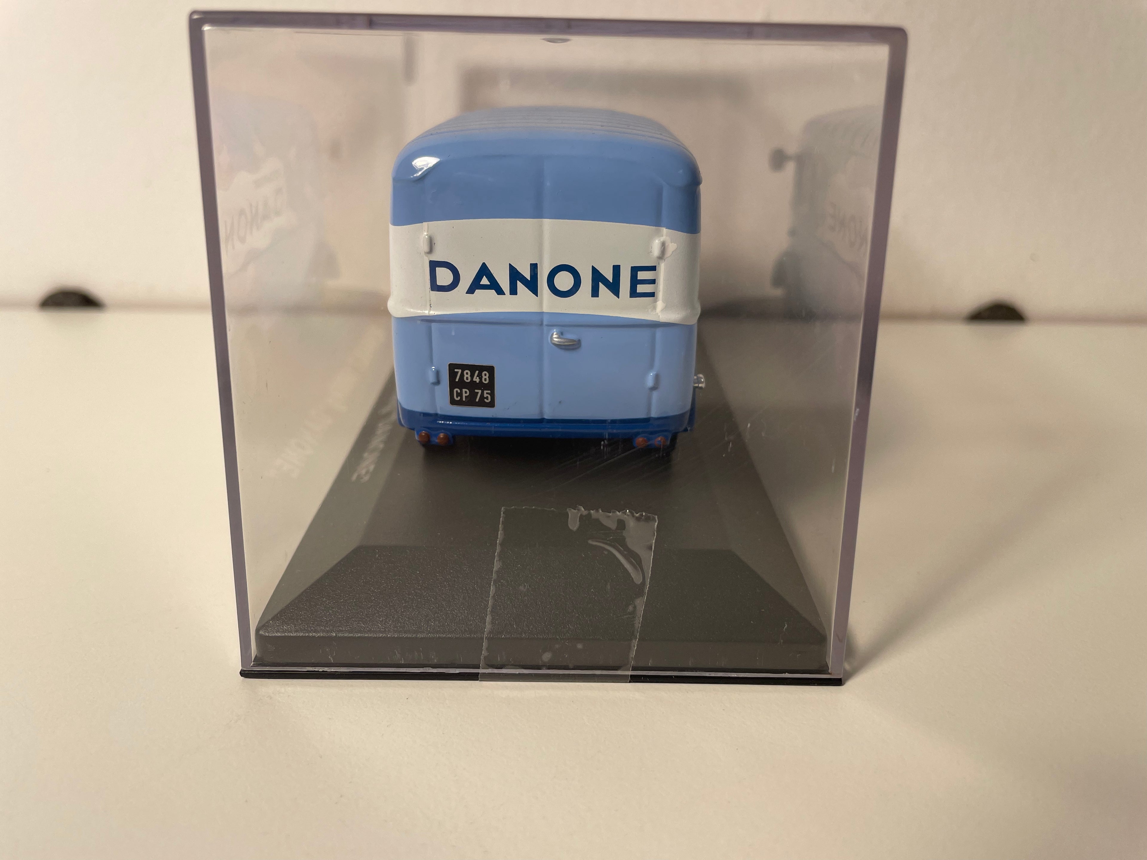 Renault 1000 kg blo mat DANONE Reklam