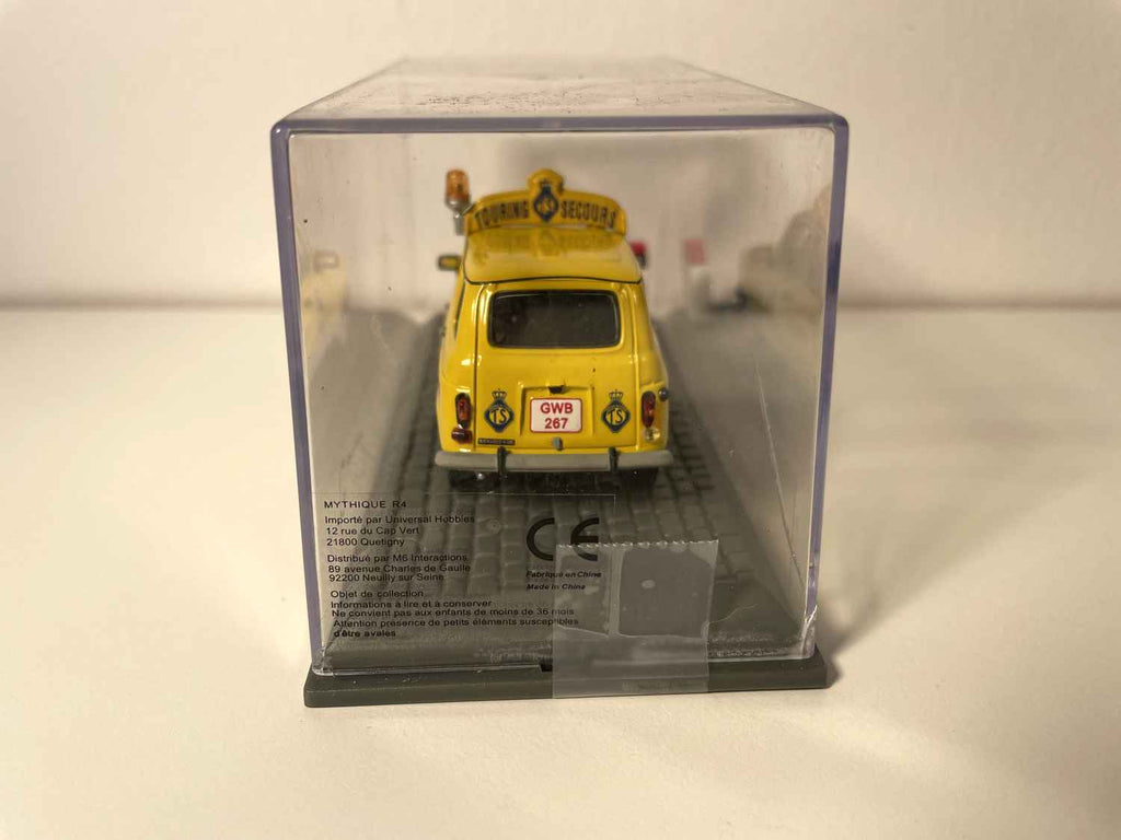 Renault 4L Touring giel Noutfallween