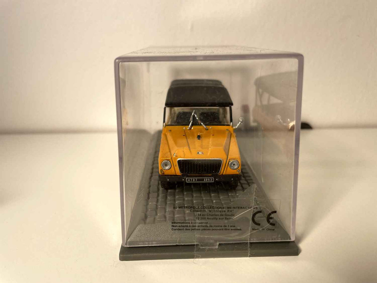 Renault ACL Rodeo naranja de carreras de 1971