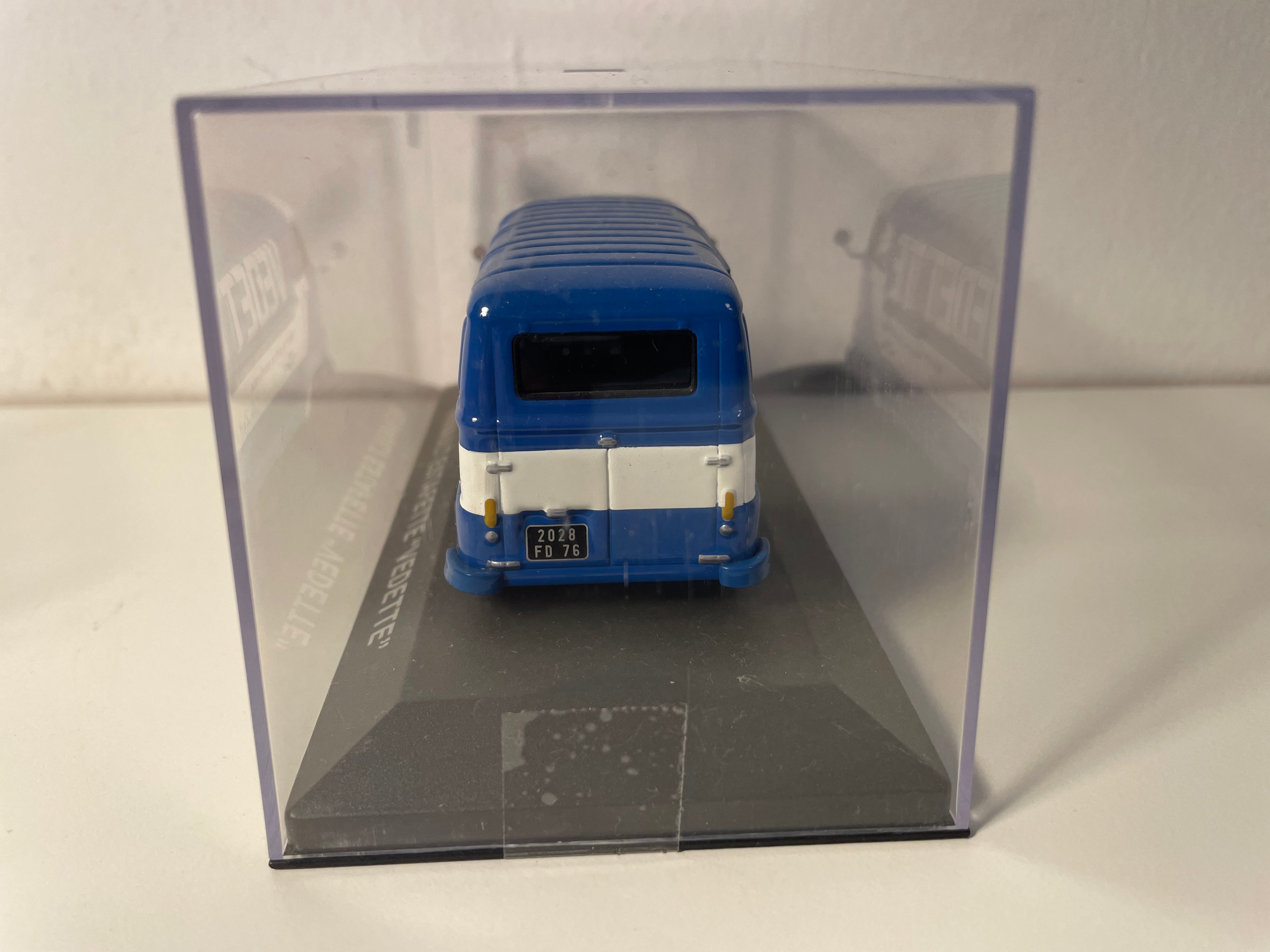 Renault blaue und weiße Estafette - VEDETTE Werbung (Haushaltsgeräte)