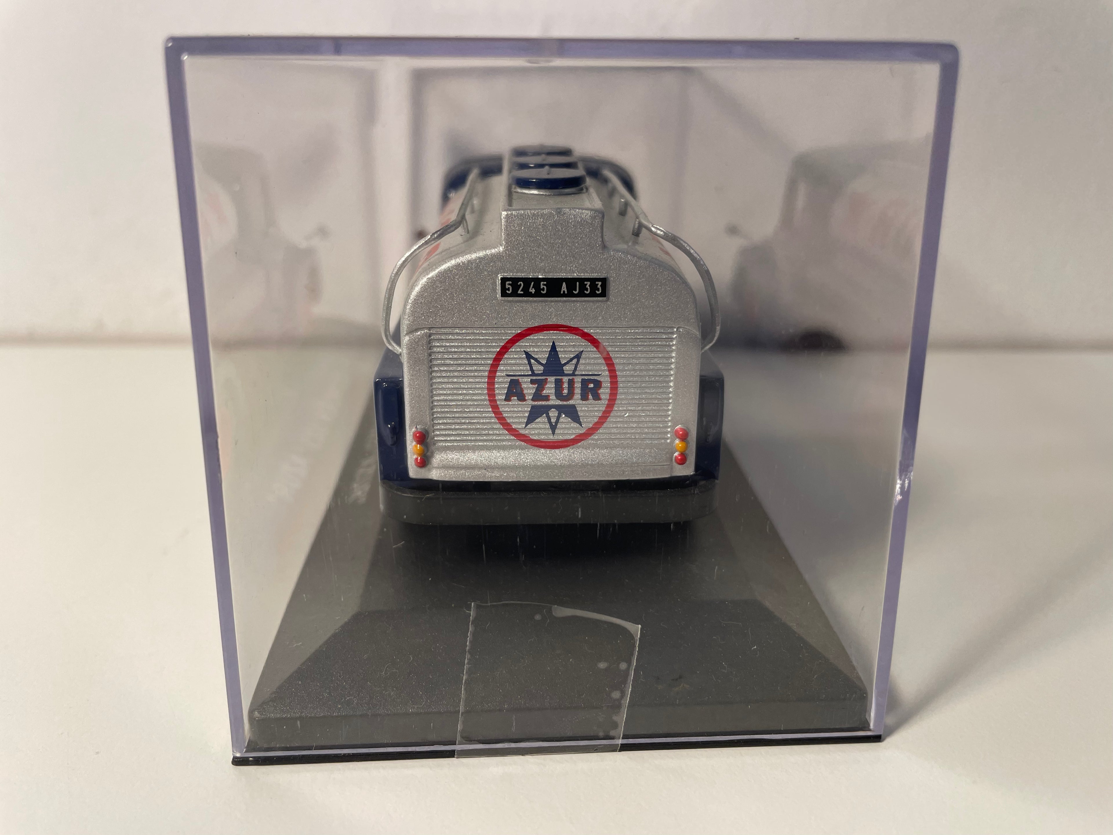 Citroën U23 gris et bleu - produits pétroliers AZUR