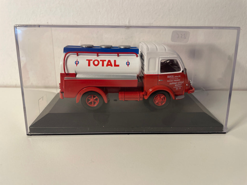 Renault Galion TOTAL