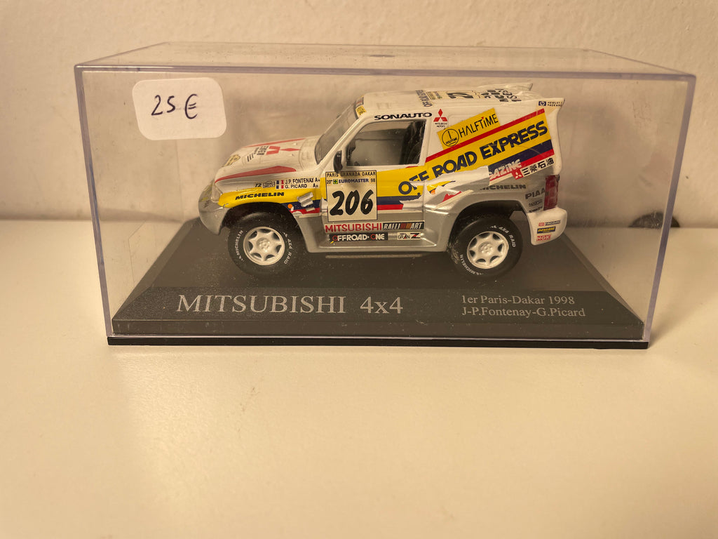 Mitsubishi 4x4 bianco numero 206 - Paris-Dakar del 1998 (1ª edizione)