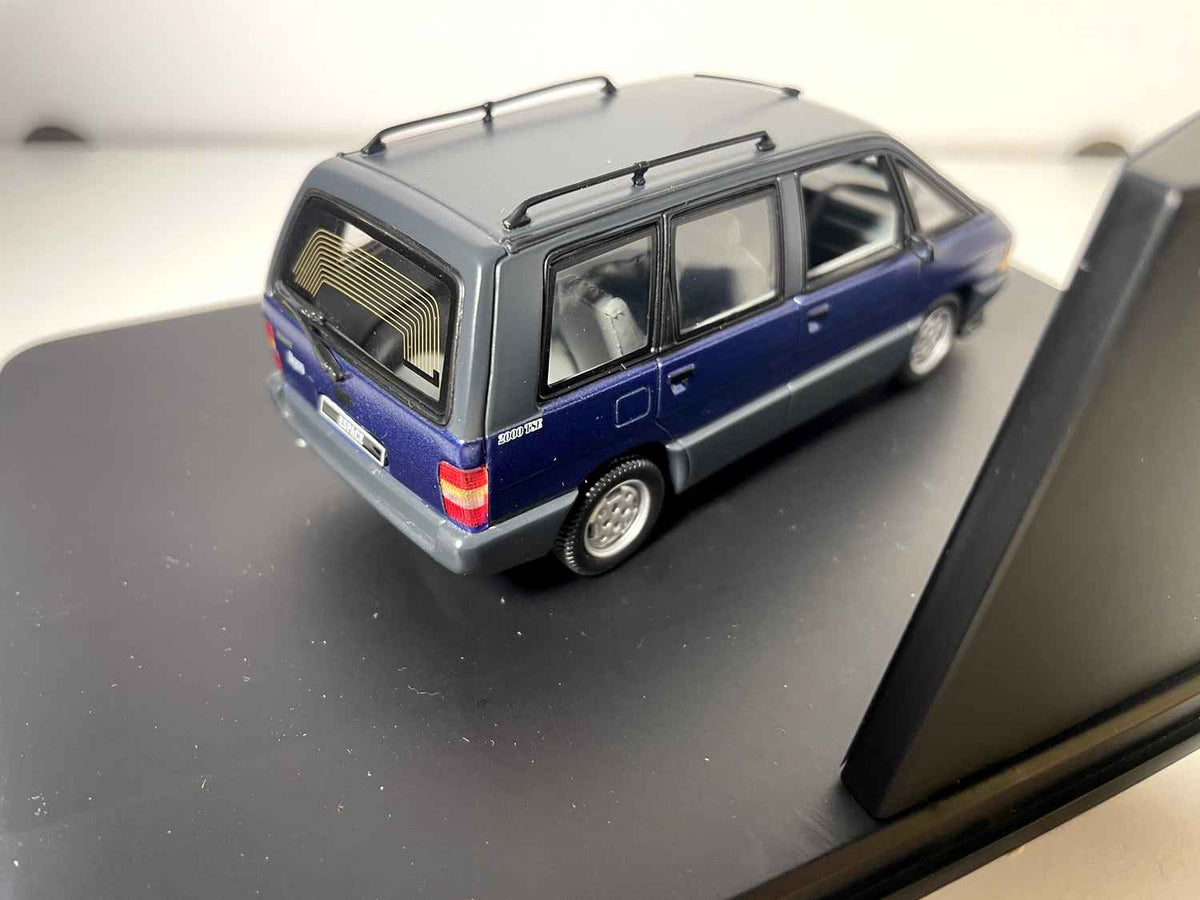Renault Espace 1 niebieska z 1984 - Eligor