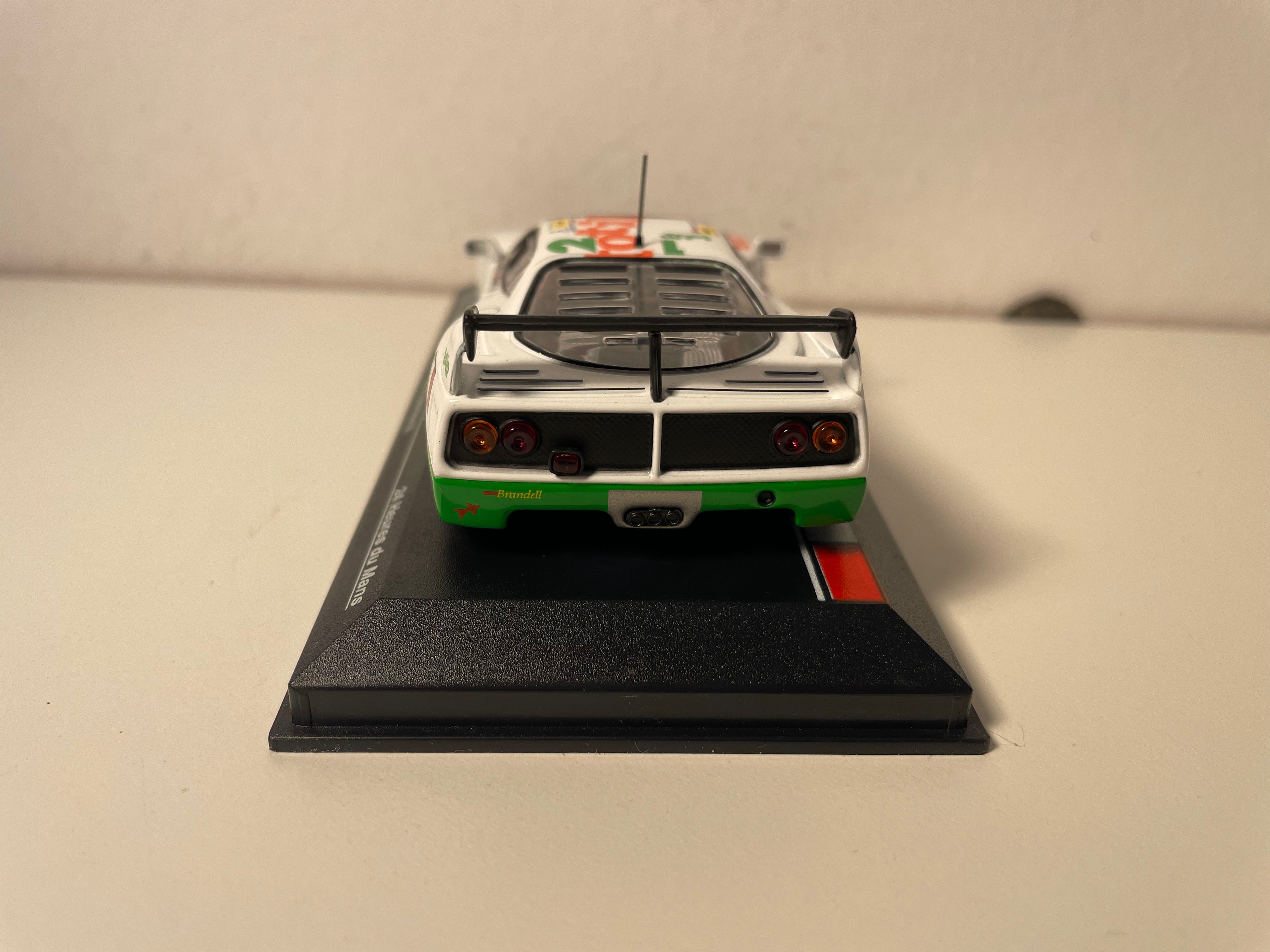 Ferrari F40 LM Weiß und Grün Nummer 29 - 24 Stunden von Le Mans 1994