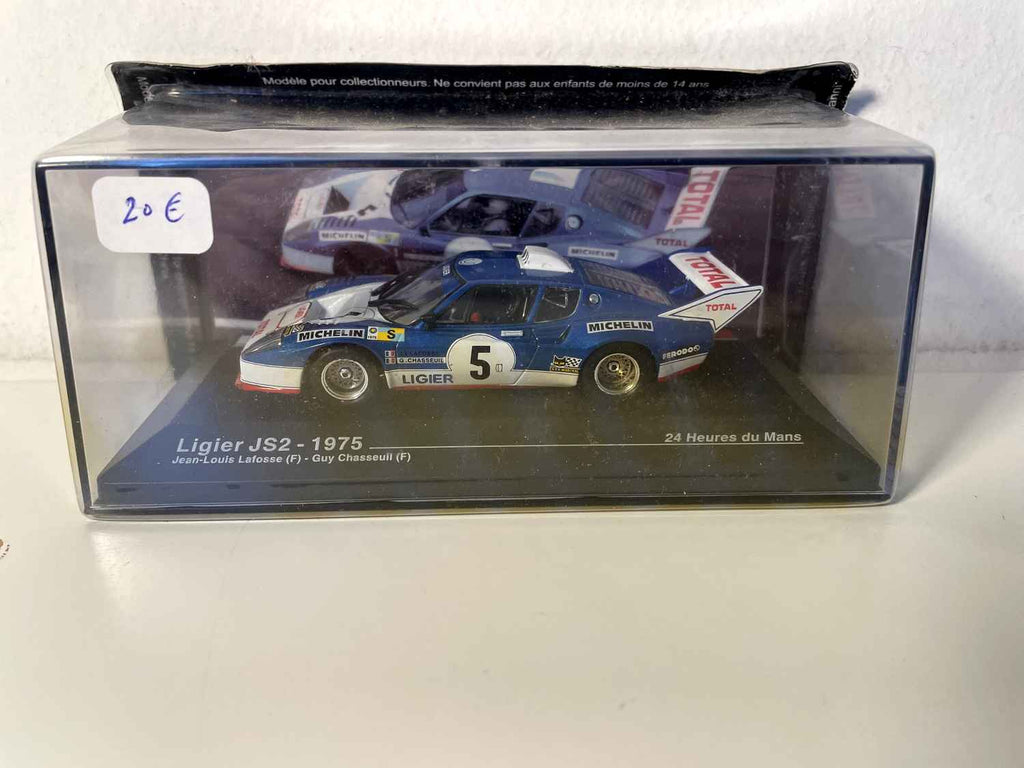 Ligier JS2 blo a wäiss Nummer 5 - 24 Stonnen vum Mans 1975