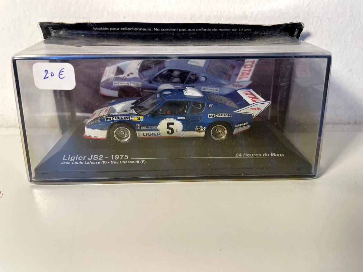 Ligier JS2 blo a wäiss Nummer 5 - 24 Stonnen vum Mans 1975