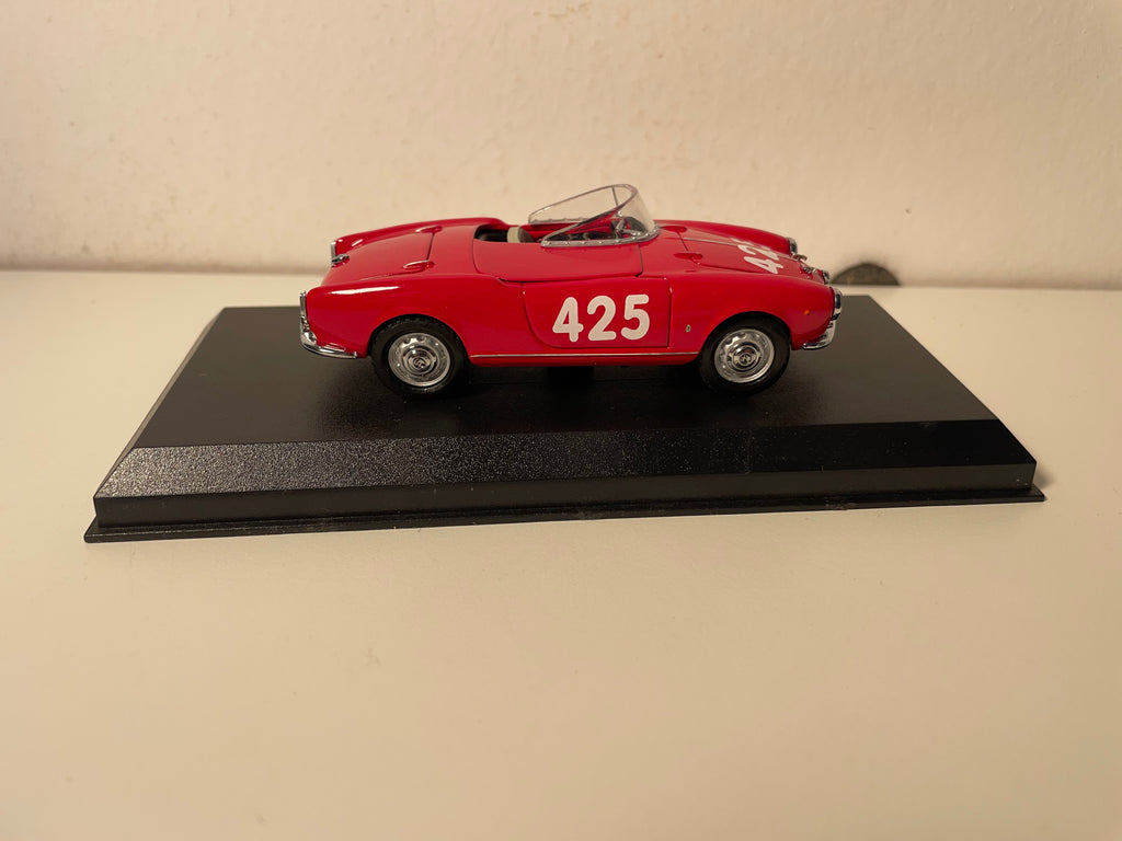 Alfa Romeo Giulietta Spyder Red Number 425 from 1958 - DetailCars Collection Reference 206