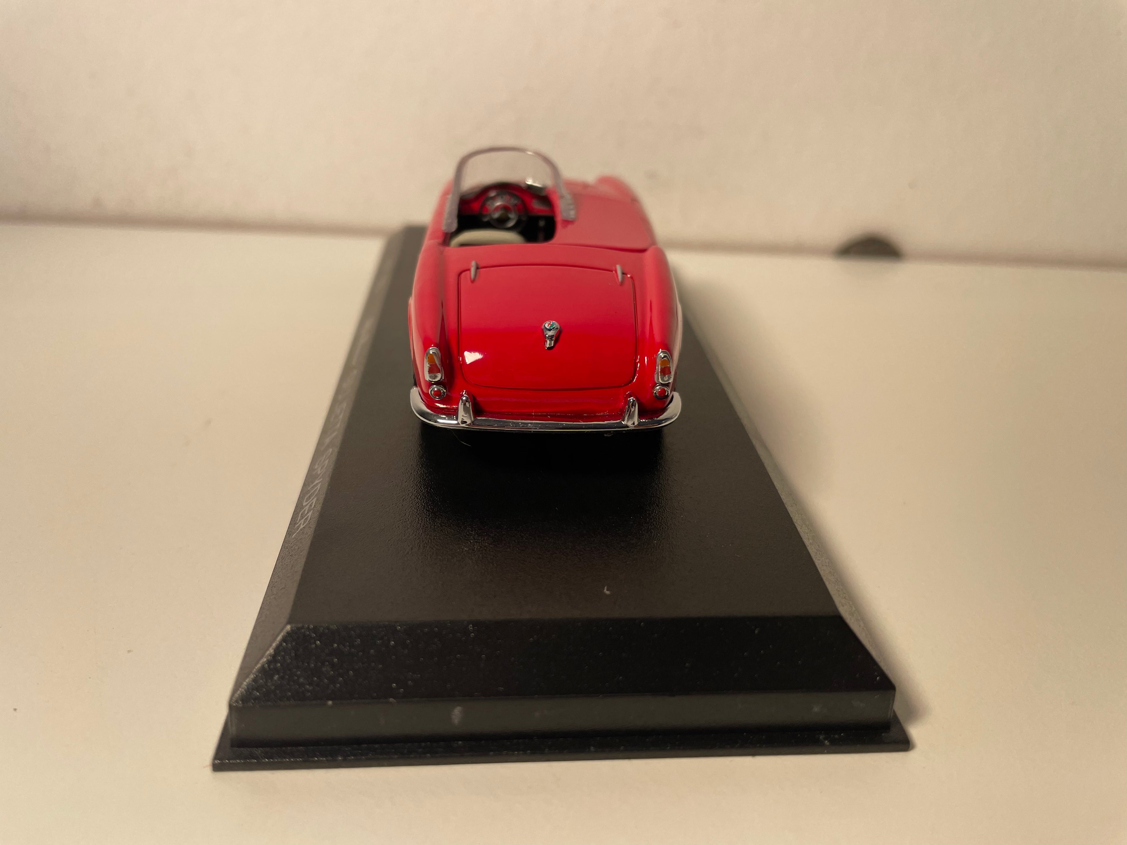 Alfa Romeo Giulietta Spyder Red Number 425 from 1958 - DetailCars Collection Reference 206