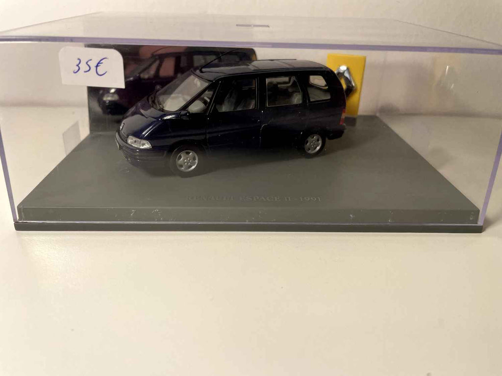Renault Espace 2 niebieski z 1991 roku - Universal Hobbies