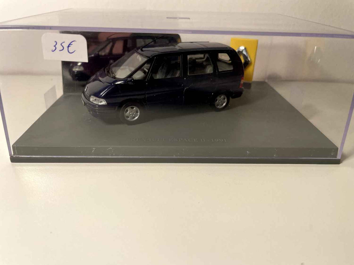 Renault Espace 2 niebieski z 1991 roku - Universal Hobbies