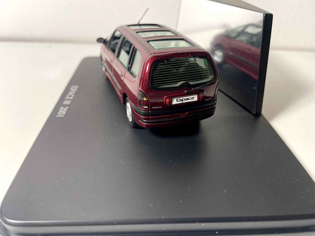 Renault Espace 3 bordowy z 2001 roku - Eligor