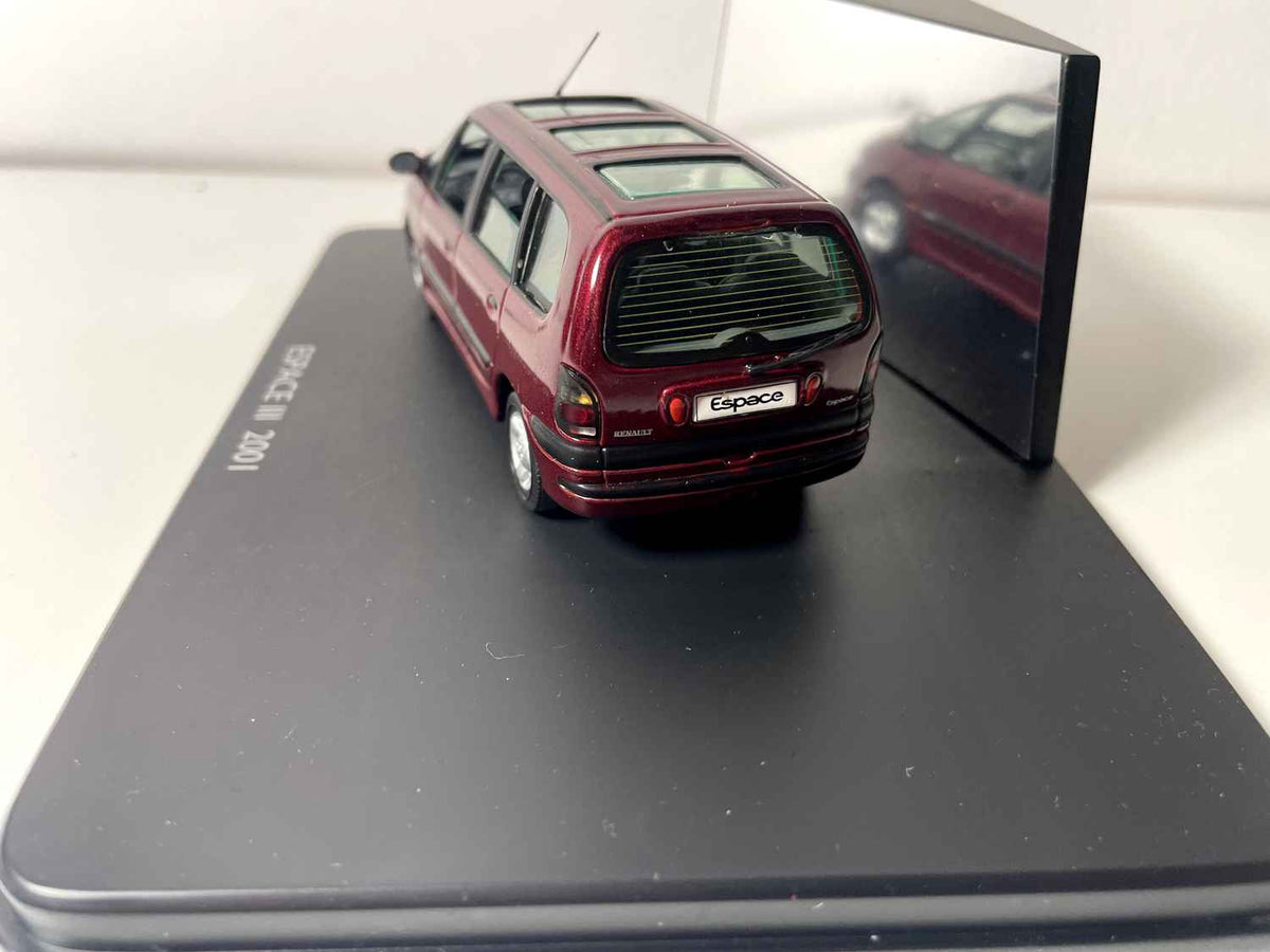 Renault Espace 3 bordowy z 2001 roku - Eligor