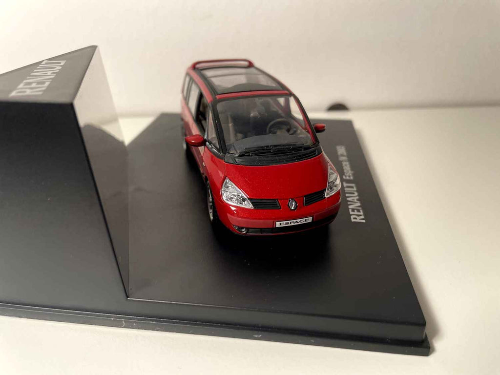 Renault Espace 4 rout - 2003 - Universal Hobbies
