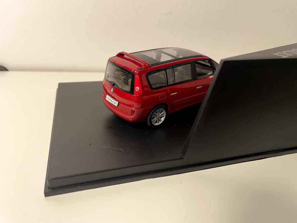 Renault Espace 4 rout - 2003 - Universal Hobbies