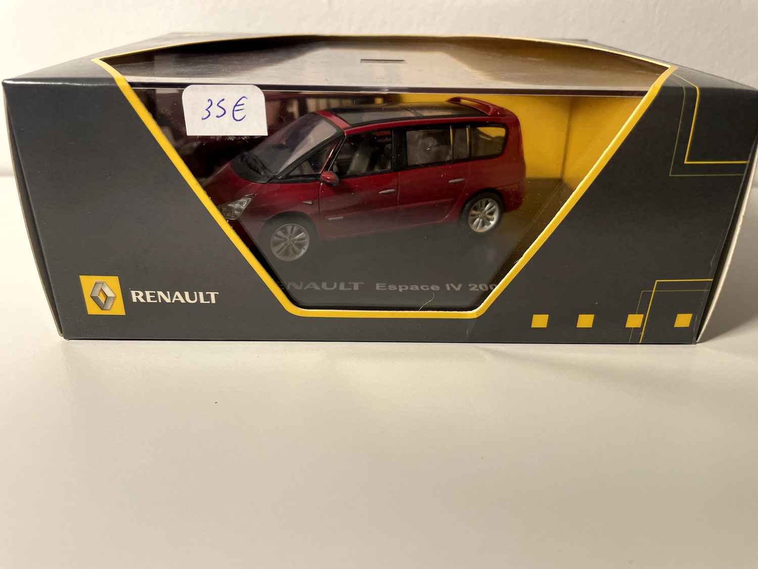 Renault Espace 4 rout - 2003 - Universal Hobbies