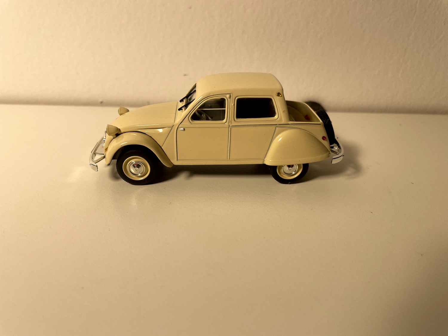 Citroën 2 CV Citronetta beige - Norev