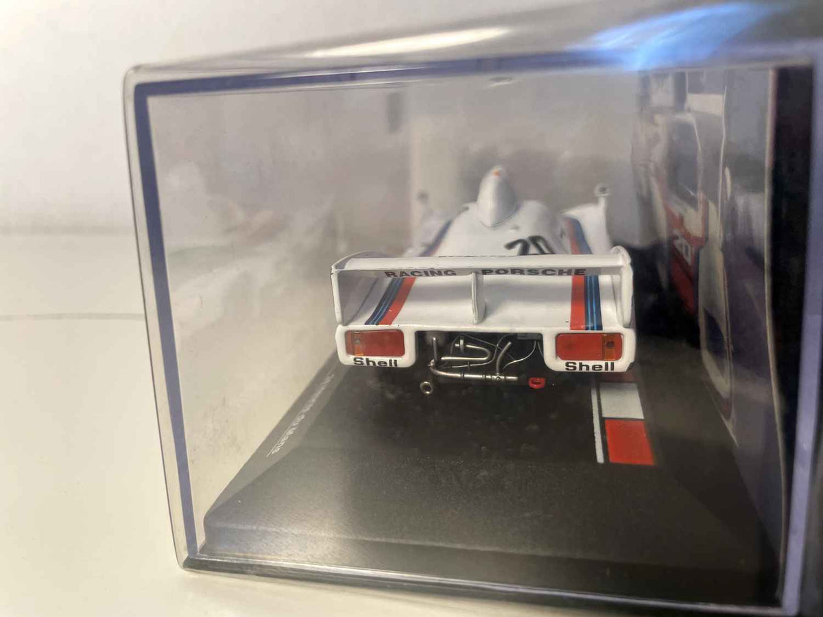 Porsche 936 bianca e rossa numero 20 (24 Ore di Le Mans 1976)