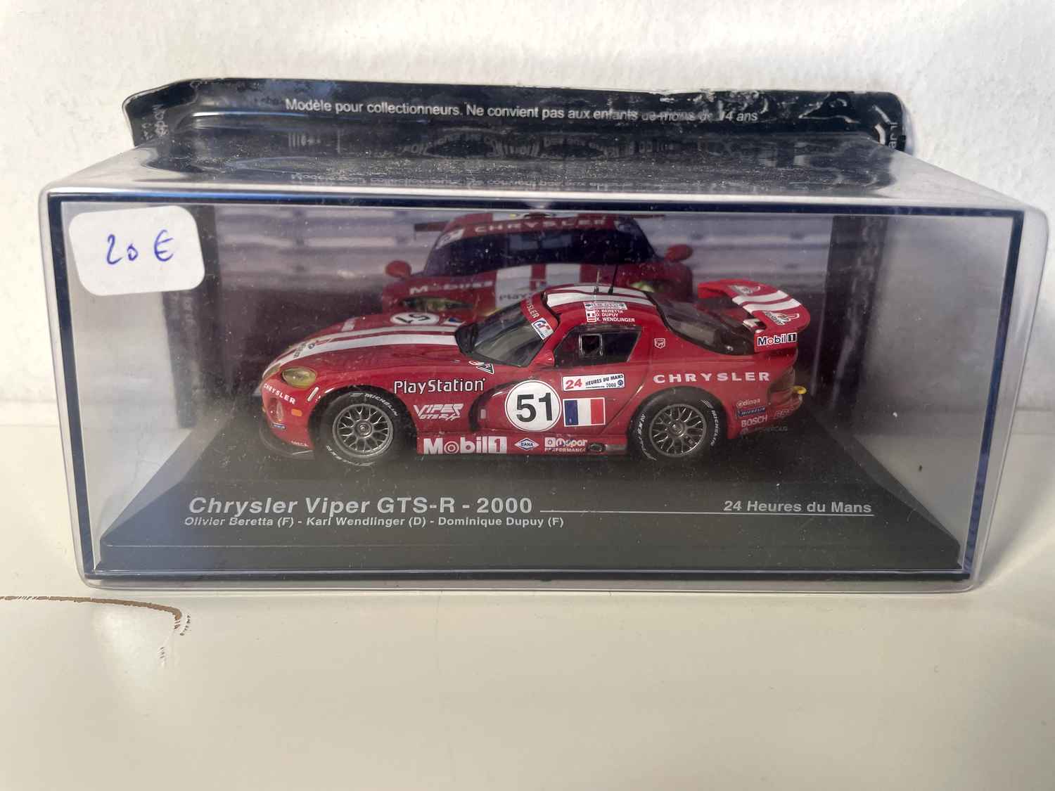 Chrysler Viper GTS-R rossa e bianca numero 51 - 24 ore di Le Mans 2000