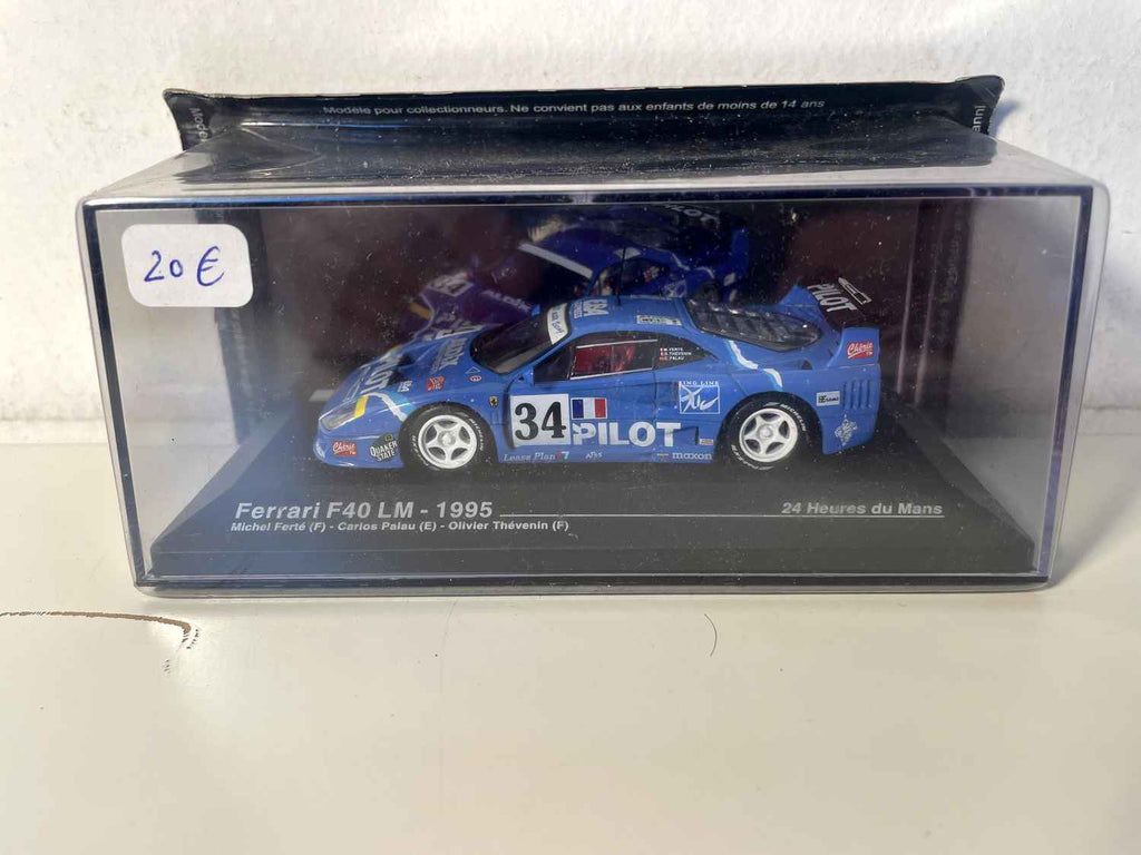 Ferrari F40 LM blau Nummer 34 - 24 Stunden von Le Mans 1995