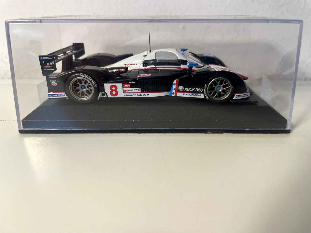 Peugeot 908 HDi FAP nera e bianca numero 8 - 24 ore di Le Mans 2007 - IXO