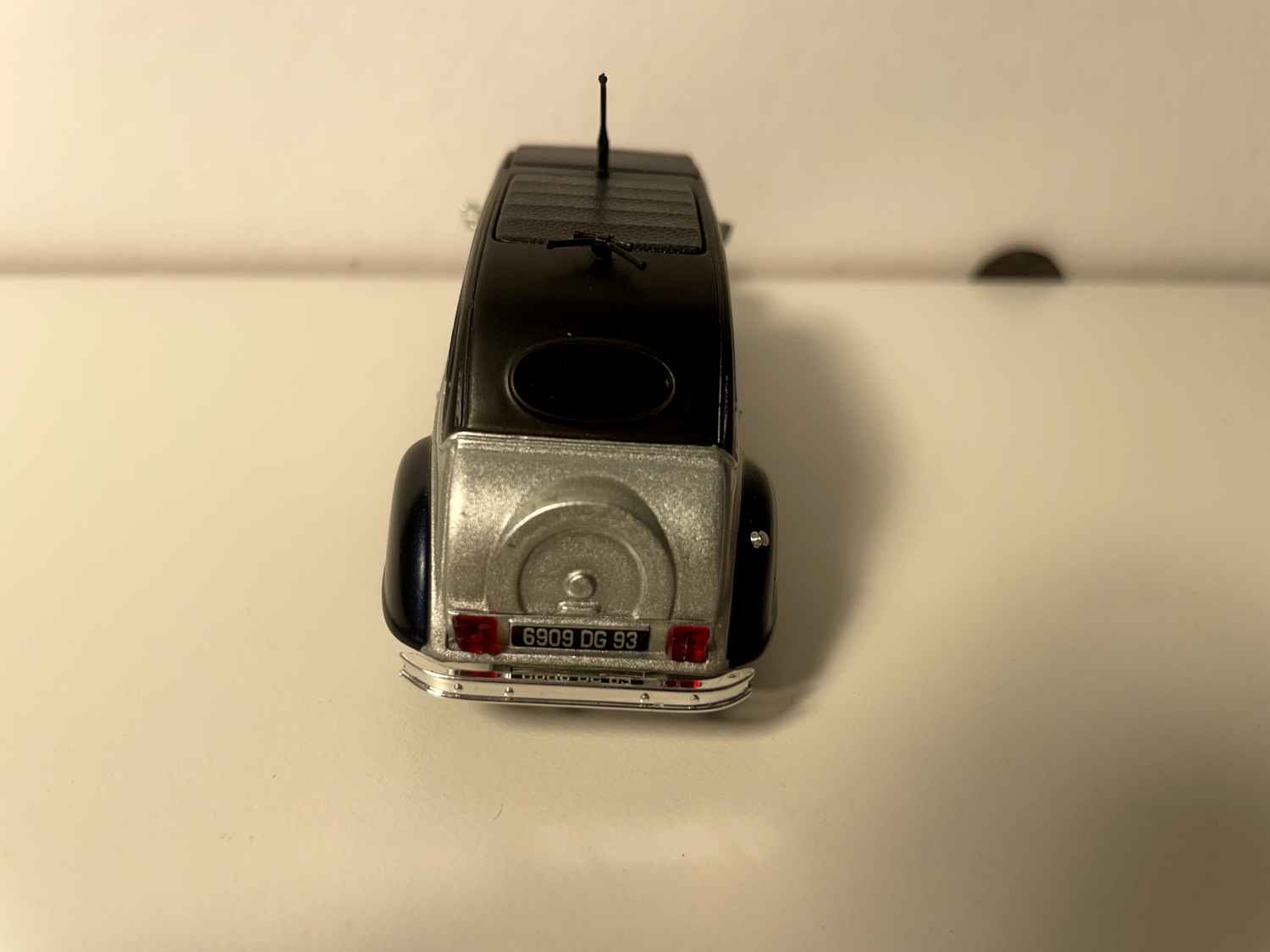 Citroën 2 CV Limousine Grau und Schwarz - Norev