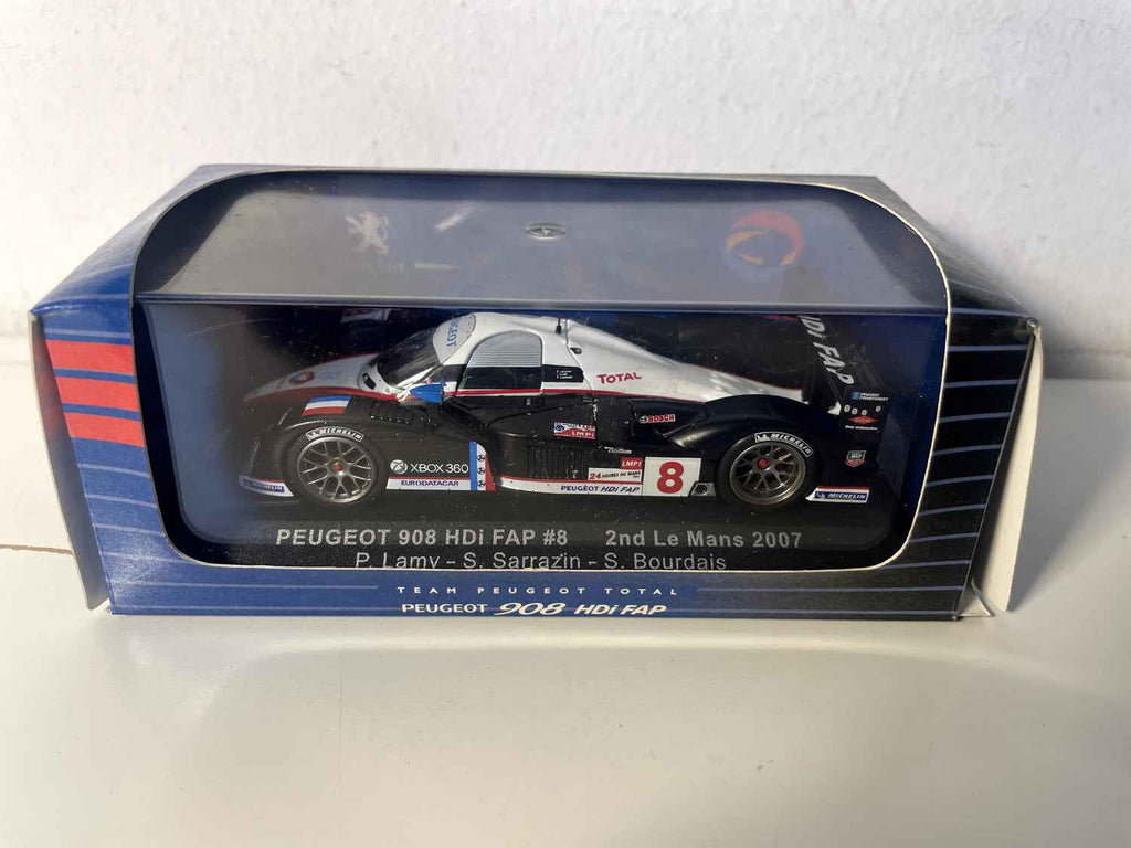 Peugeot 908 HDi FAP nera e bianca numero 8 - 24 ore di Le Mans 2007 - IXO