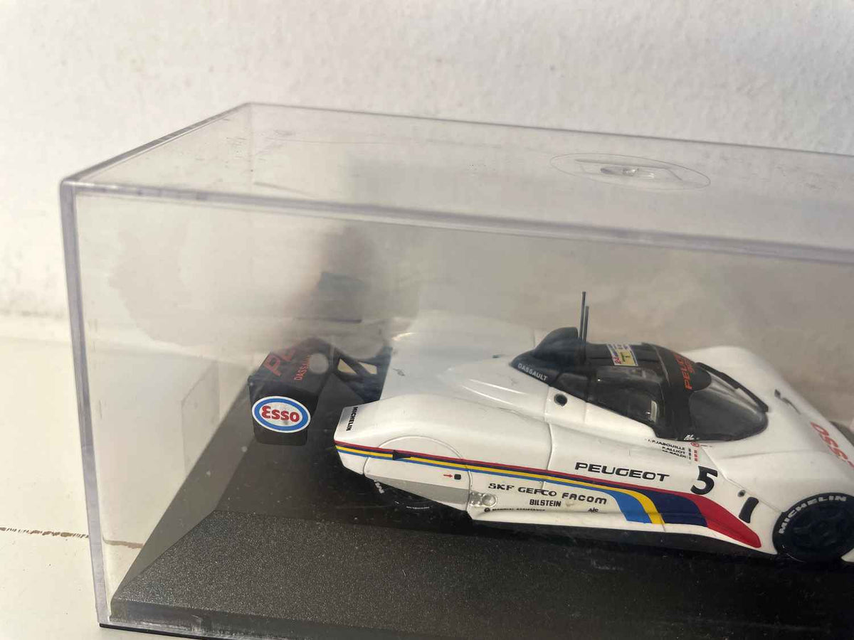 Peugeot 905 biały numer 5 - 24 godziny Le Mans 1991 - Kolekcja QUARTZO