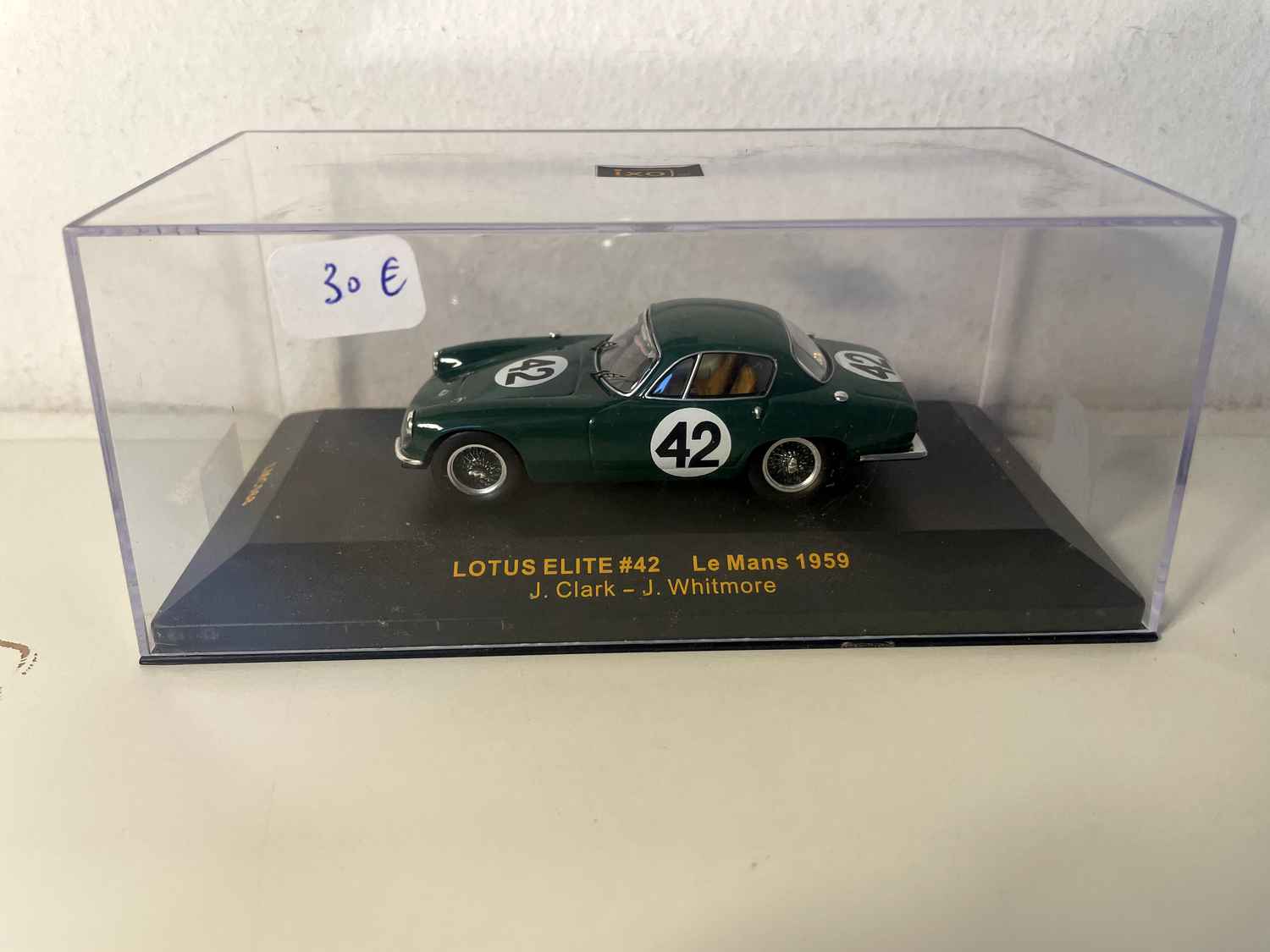 Lotus Elite zielony numer 42 - 24 godziny Le Mans 1959 - IXO