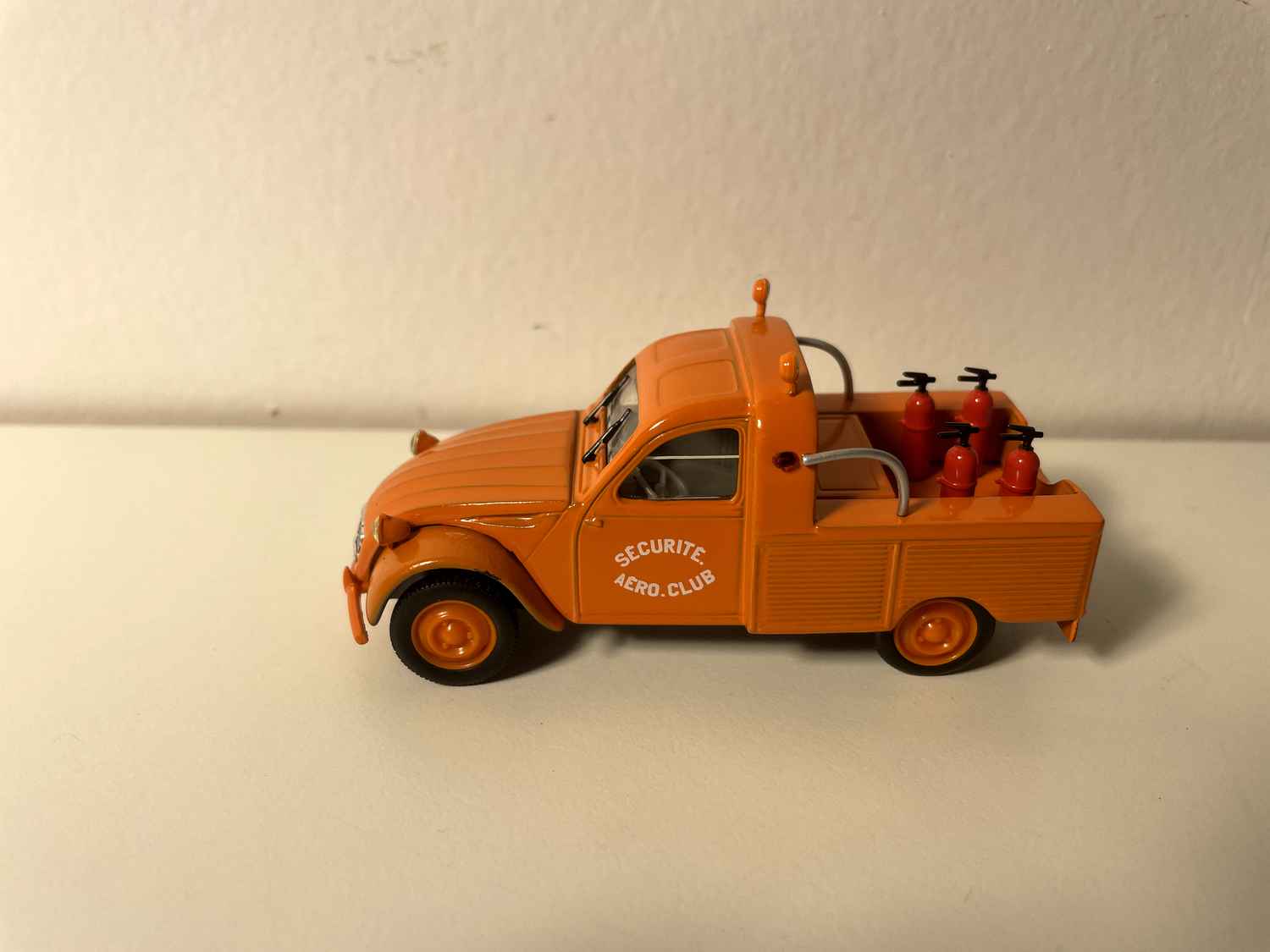 Citroën 2 CV Pick-up orange "Sécurité AERO-CLUB" - Norev