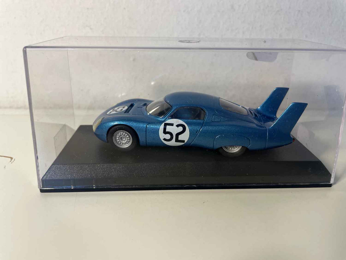 Peugeot CD bleue numéro 52 - 24 heures du Mans de 1966